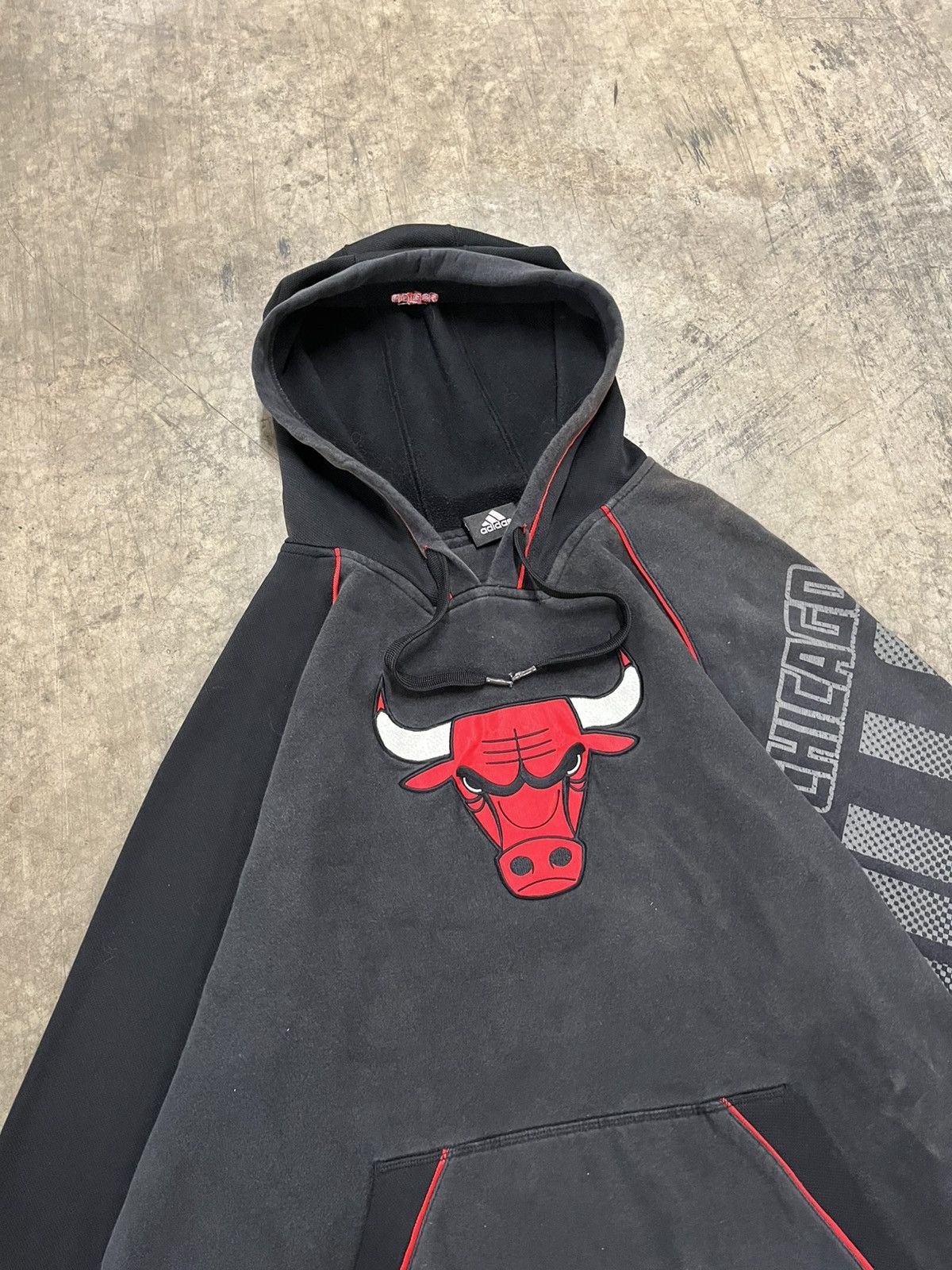Vintage Chicago bulls vintage hoodie streetwear sports hype rare Size US XL / EU 56 / 4 - 6 Thumbnail