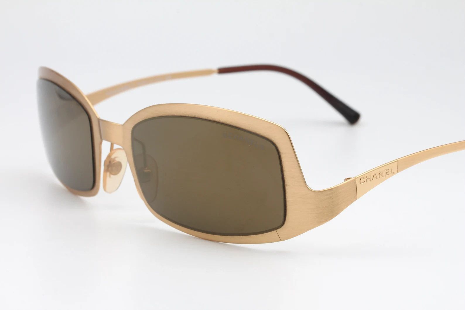 Chanel Chanel Sunglasses 4022 CC Rhinestone 4017 Rimless A0057 Size ONE SIZE - 3 Thumbnail