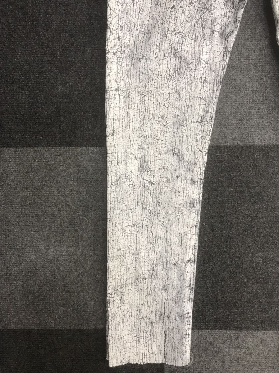 Fagassent Toshiki Aoki Cracked Paint Skinny Cropped Pant Handmade by TOSHIKI AOKI Size US 31 - 16 Thumbnail
