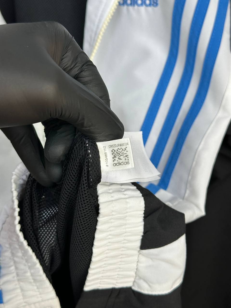 Adidas Adidas Vintage Track Jacket Windbreaker 3-Stripes Y2k Style Size US S / EU 44-46 / 1 - 17 Thumbnail