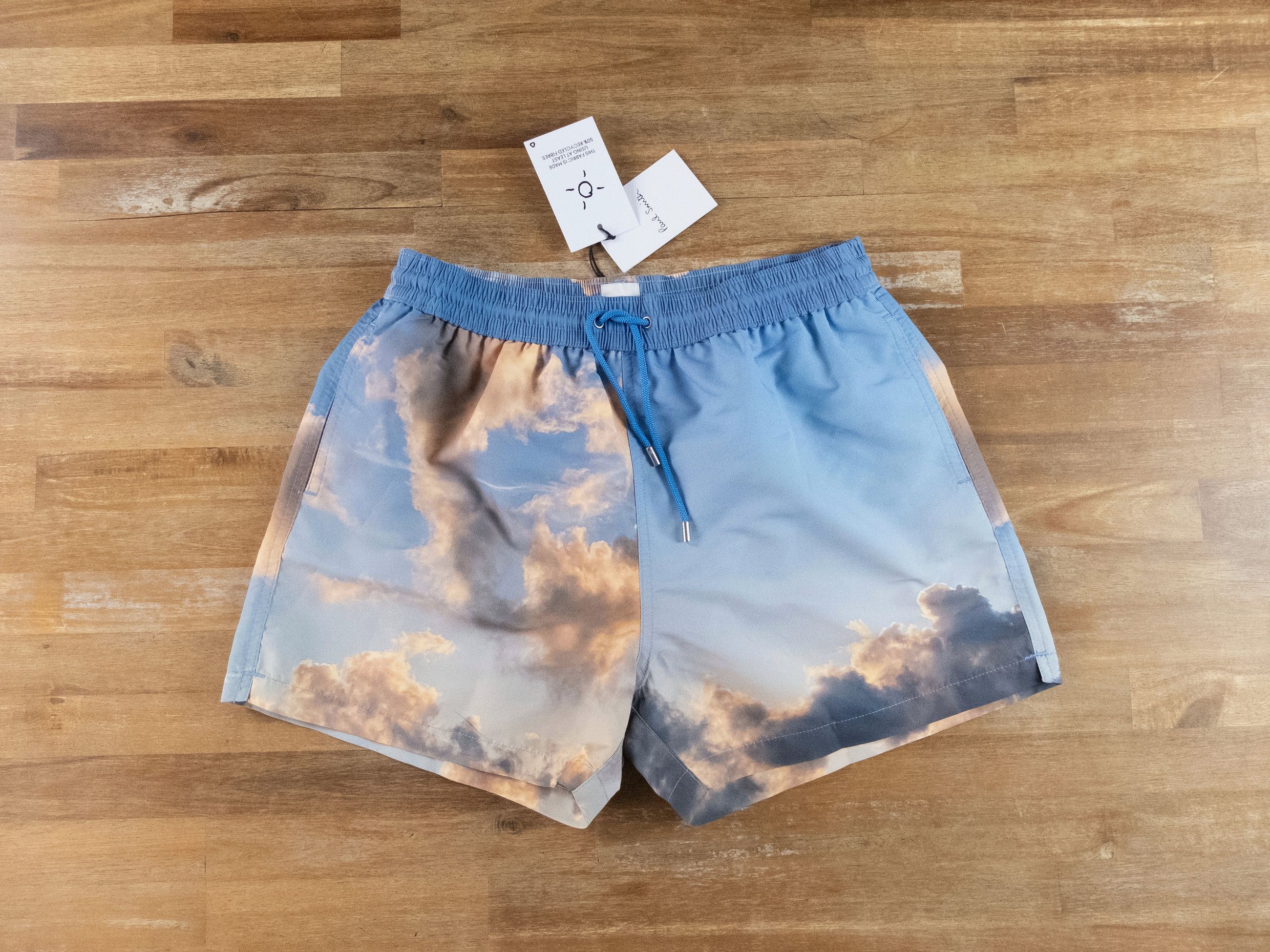 Paul Smith PAUL SMITH Swimwear blue cloud print swim shorts Medium Size US 32 / EU 48 - 1 Thumbnail