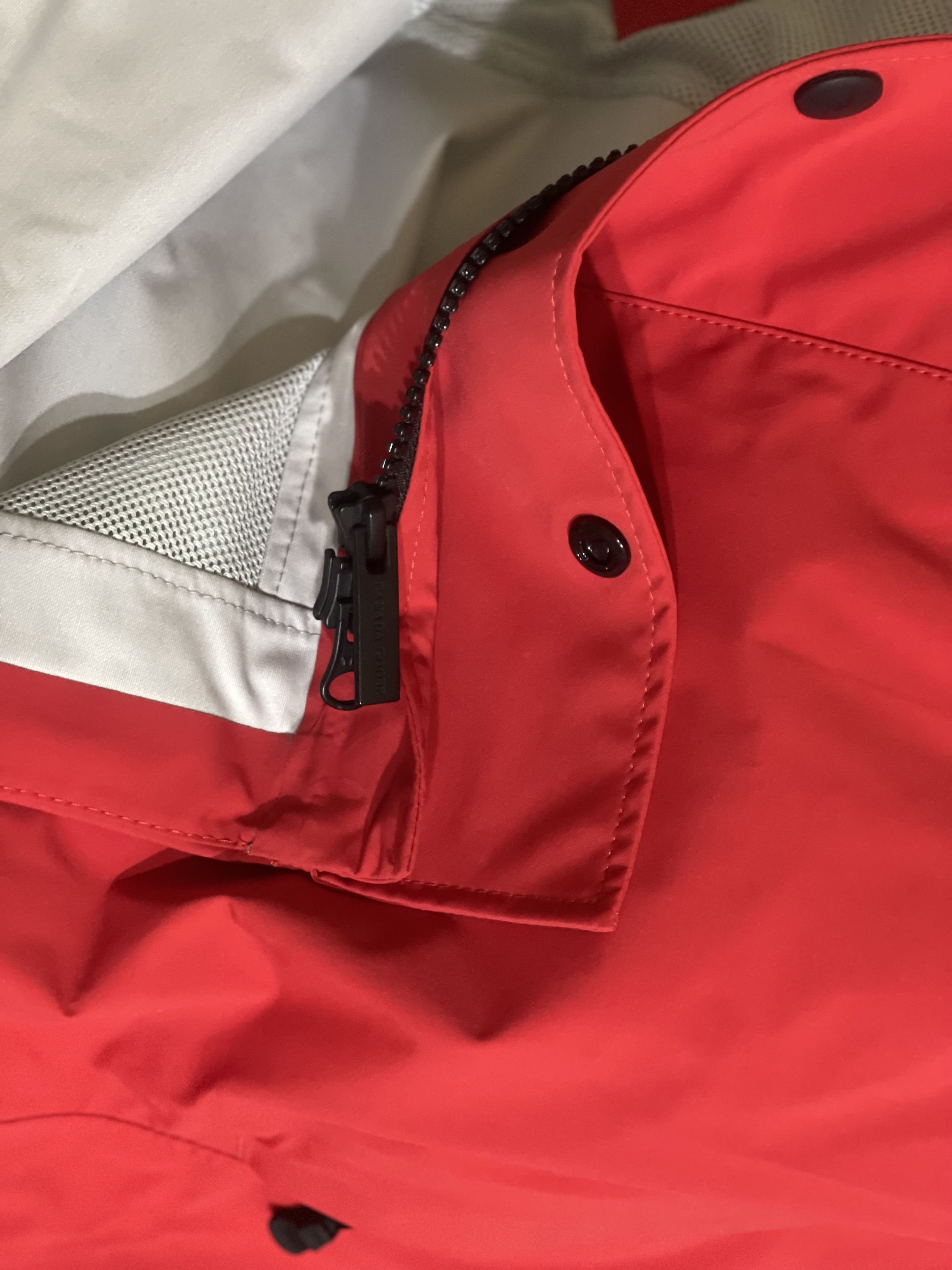 Canada Goose Canada Goose Nanaimo raincoat goretex jacket Size US XS / EU 42 / 0 - 10 Thumbnail