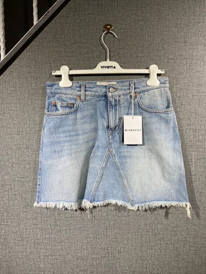 Givenchy Women's short skirt