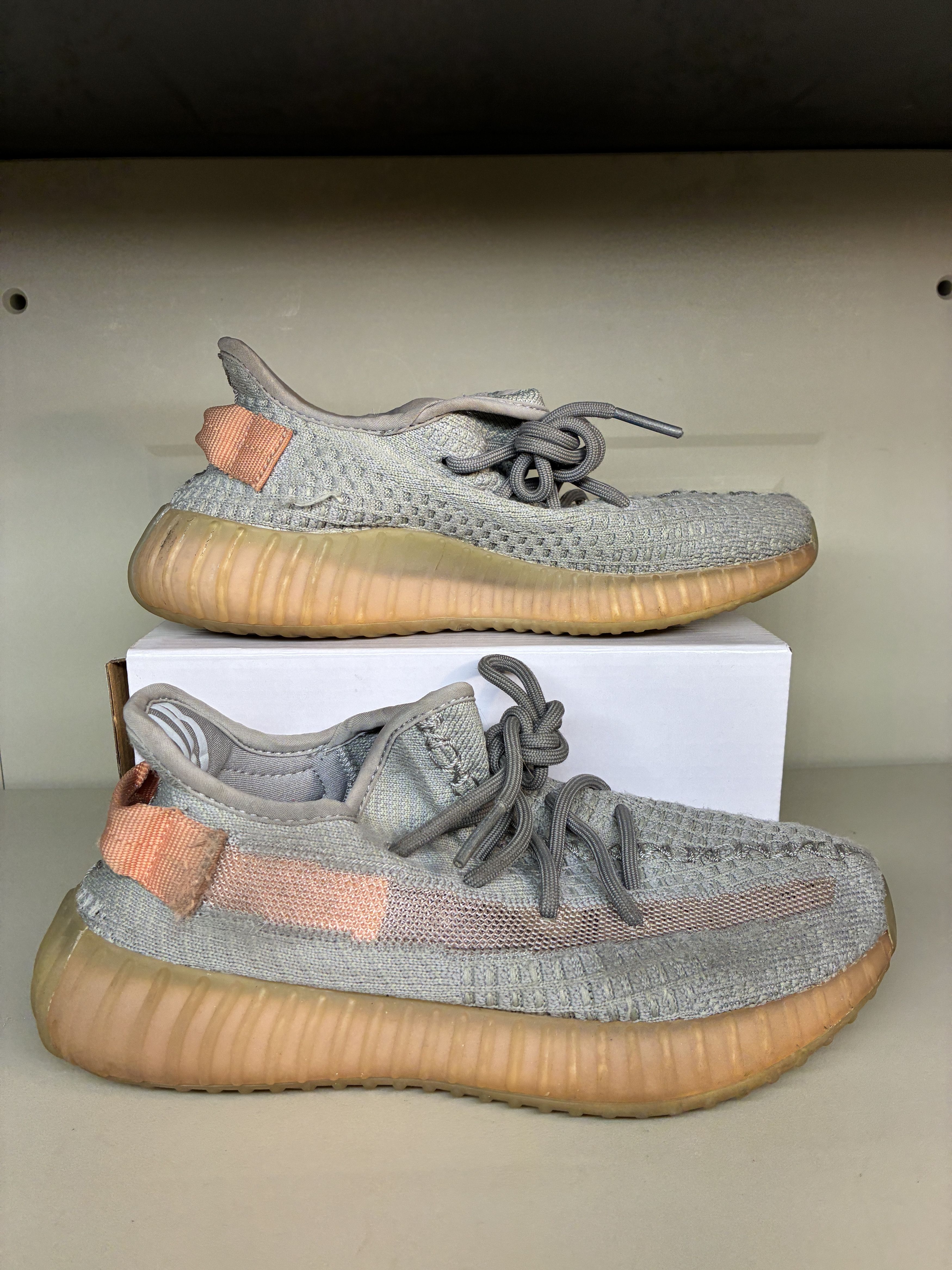 Yeezy Adidas YEEZY Boost 350 V2 True Form Gray Orange Men’s 4.5 Size US 5 / EU 37 - 1 Thumbnail