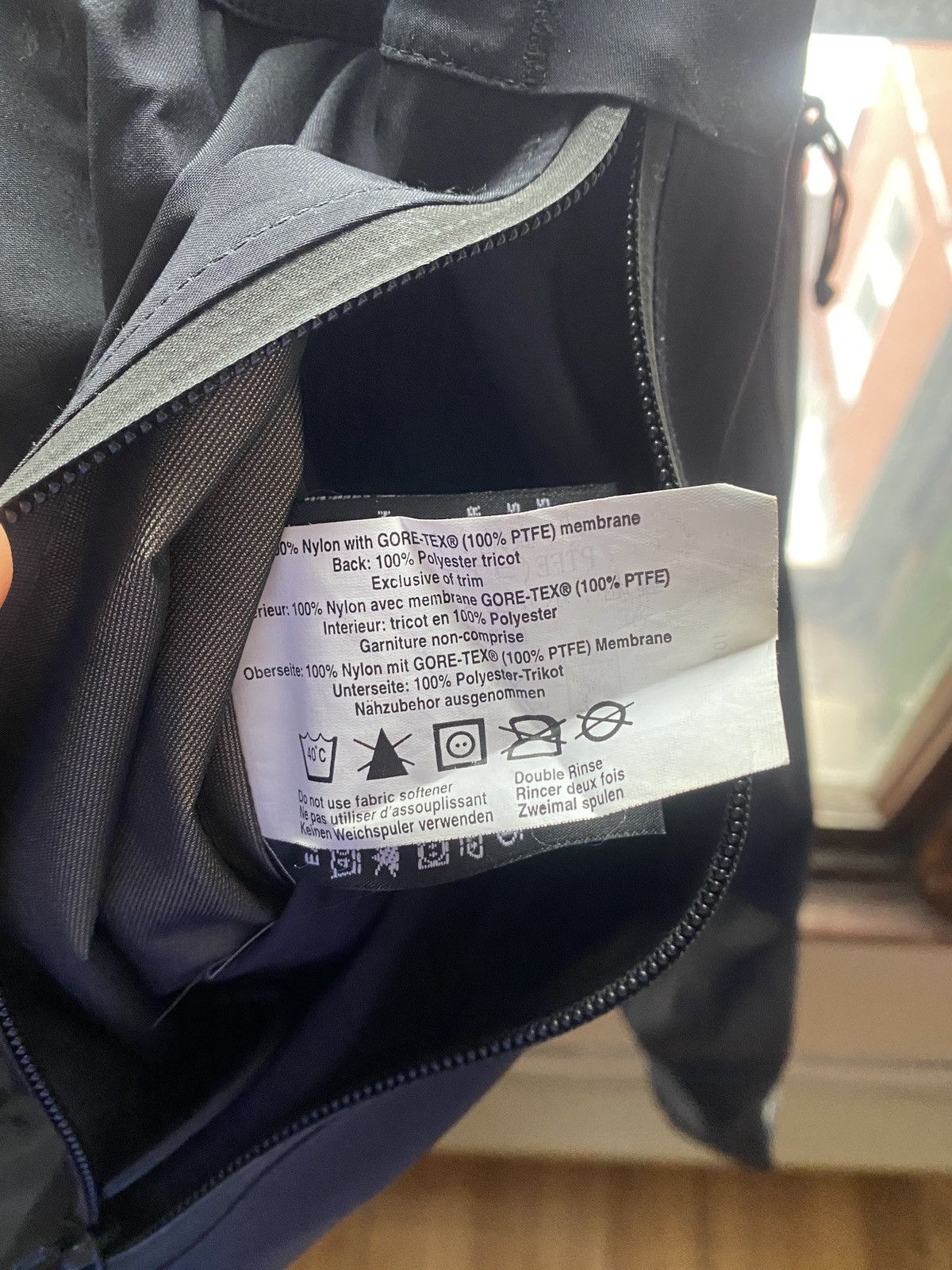 Arc'teryx LEAF Alpha Gen 1 Size US M / EU 48-50 / 2 - 8 Thumbnail