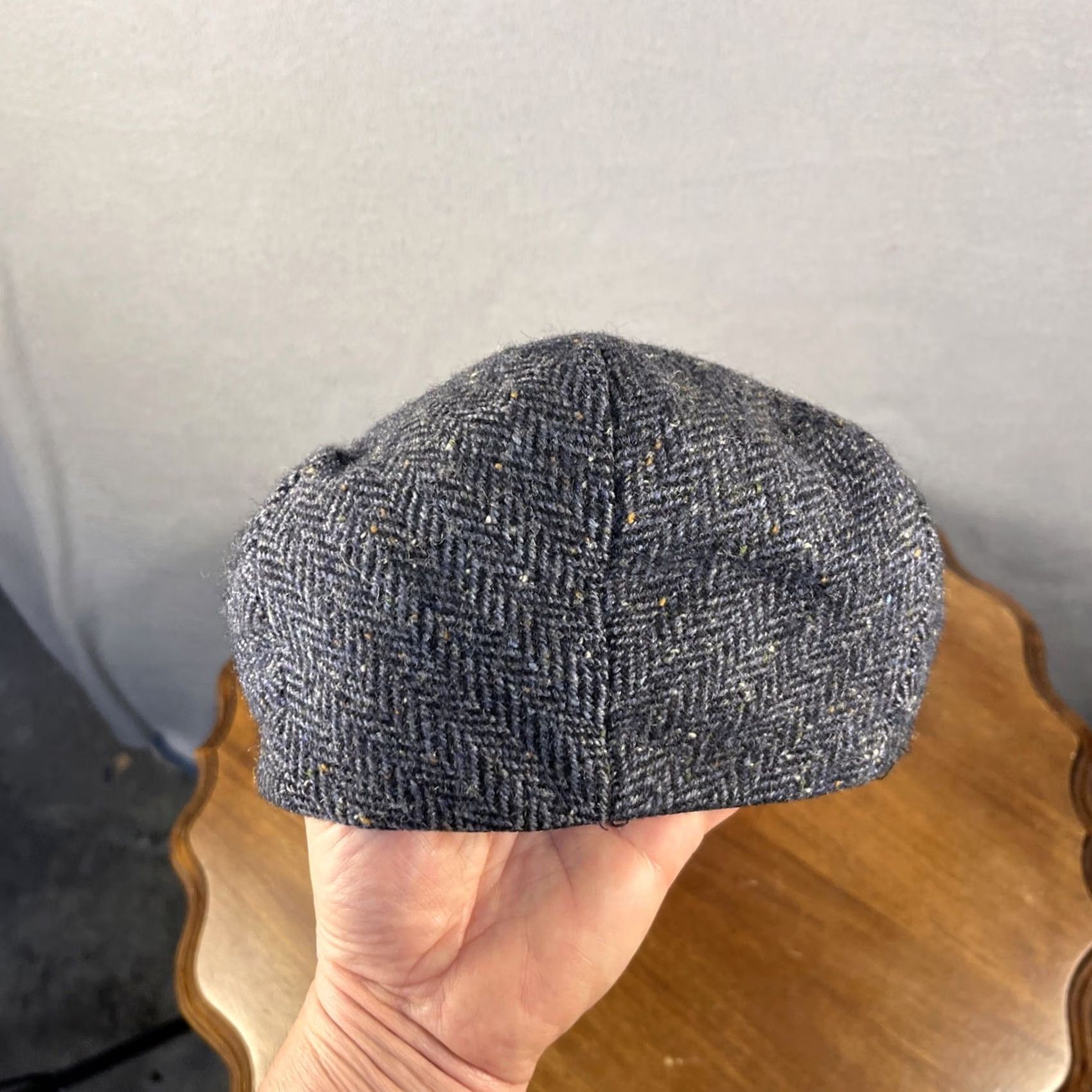 Vintage VINTAGE Shandon Flat Cap Men L Gray Wool Herringbone Donegal Tweed Ireland Classic Irish Hat Lined Size ONE SIZE - 2 Thumbnail