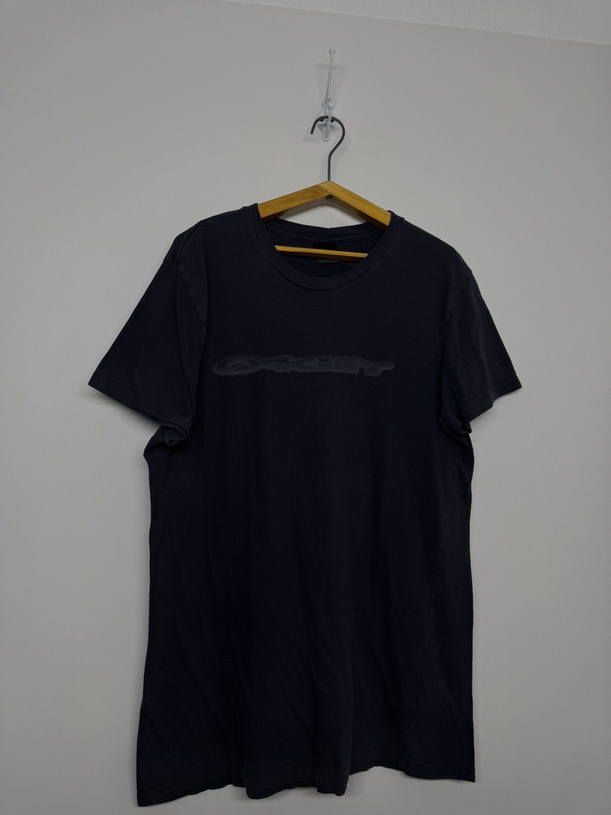 Oakley Vintage Y2k Oakley Big Logo T-Shirt Size US M / EU 48-50 / 2 - 4 Thumbnail