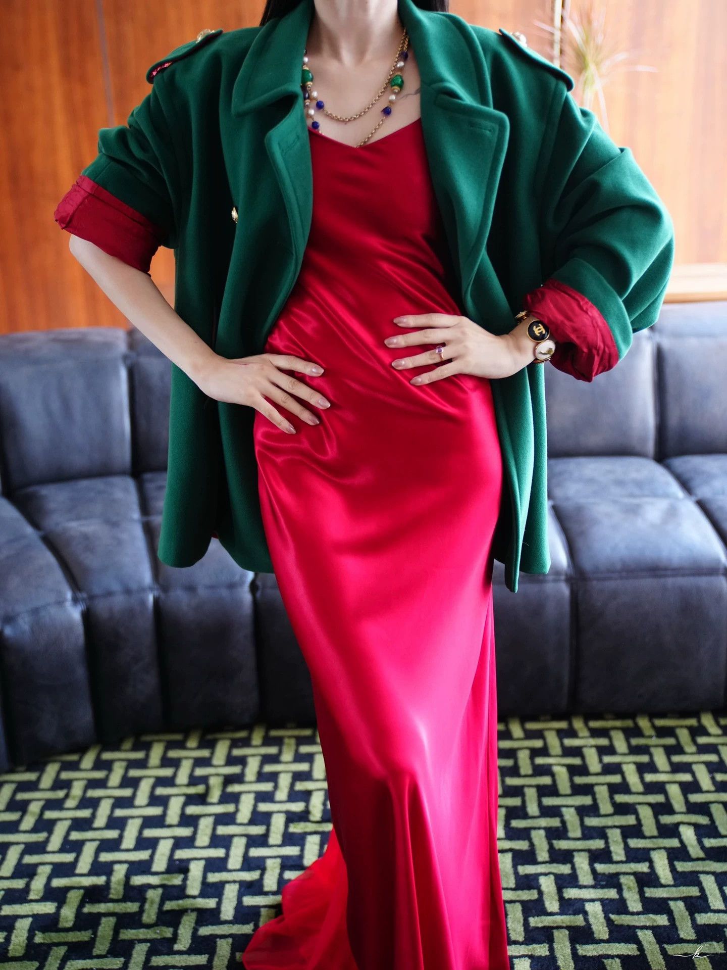 Moschino Moschino Oversized Red & Green Gold-Buttoned Wool Short Coat Size M / US 6-8 / IT 42-44 - 8 Thumbnail