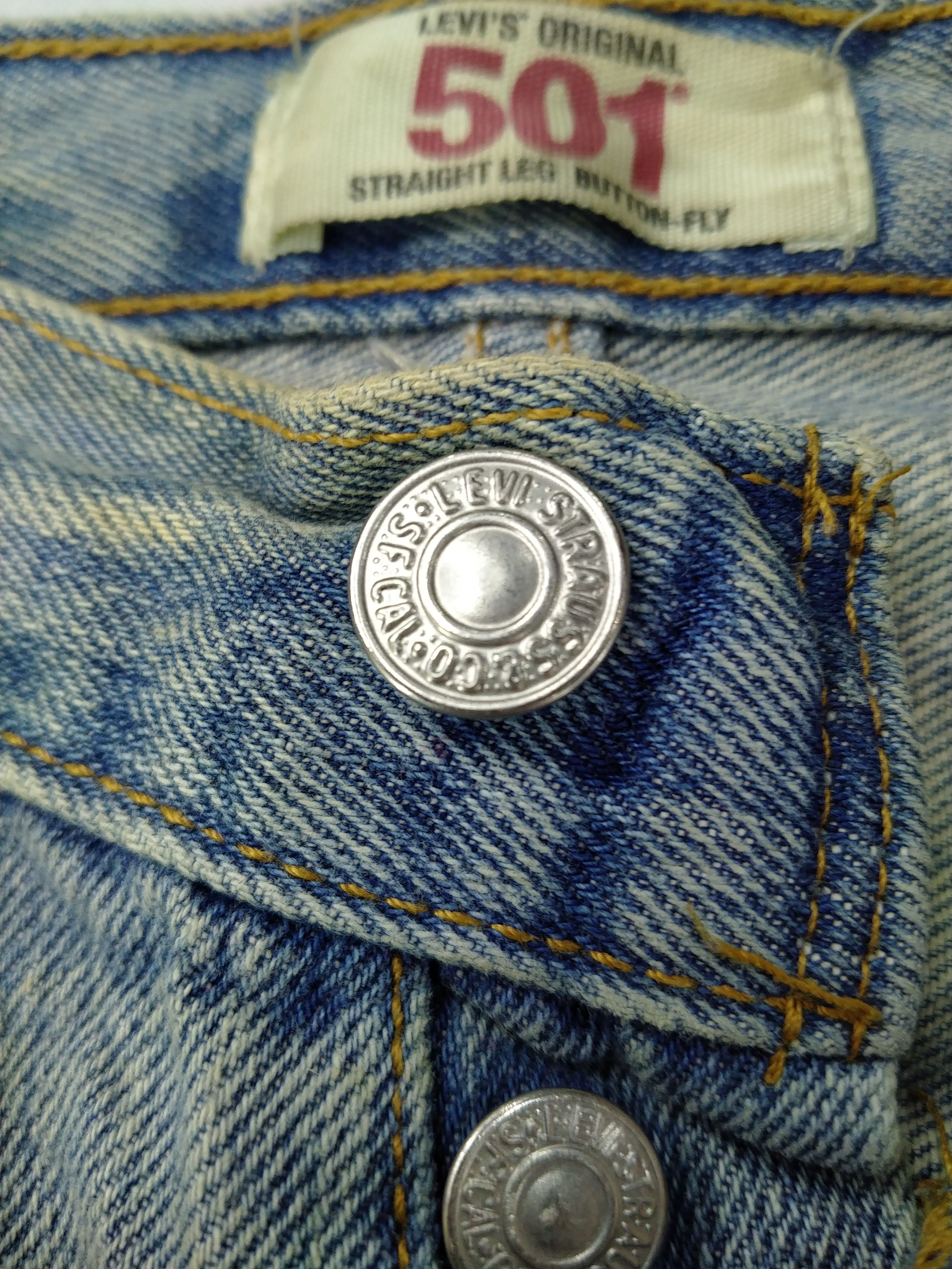 Levi's Light Wash Vintage Levi's 501 33x32.5 Denim -JN354 Size US 33 - 7 Thumbnail