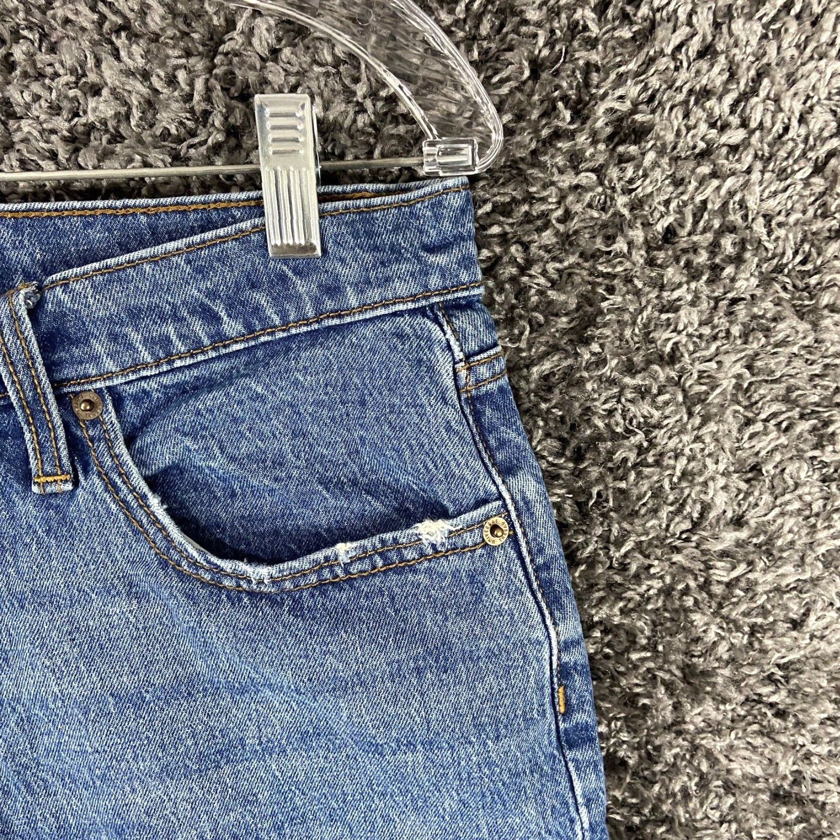 Vintage VINTAGE Universal Thread Jeans Women 14 Blue Distressed Straight Size ONE SIZE - 6 Thumbnail