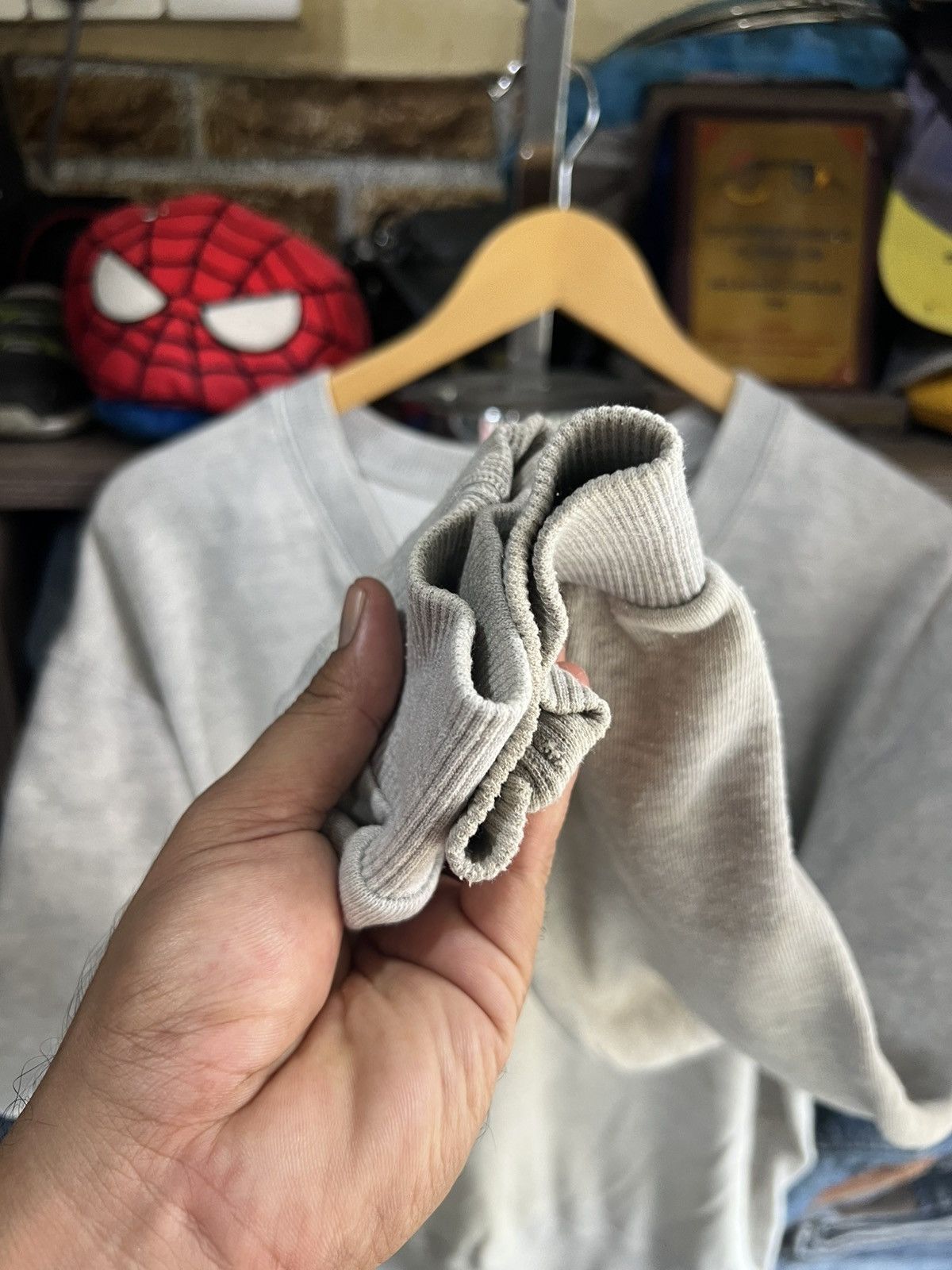 Other 🔥Vintage V Neck KFC Sweatshirt Size US M / EU 48-50 / 2 - 10 Thumbnail
