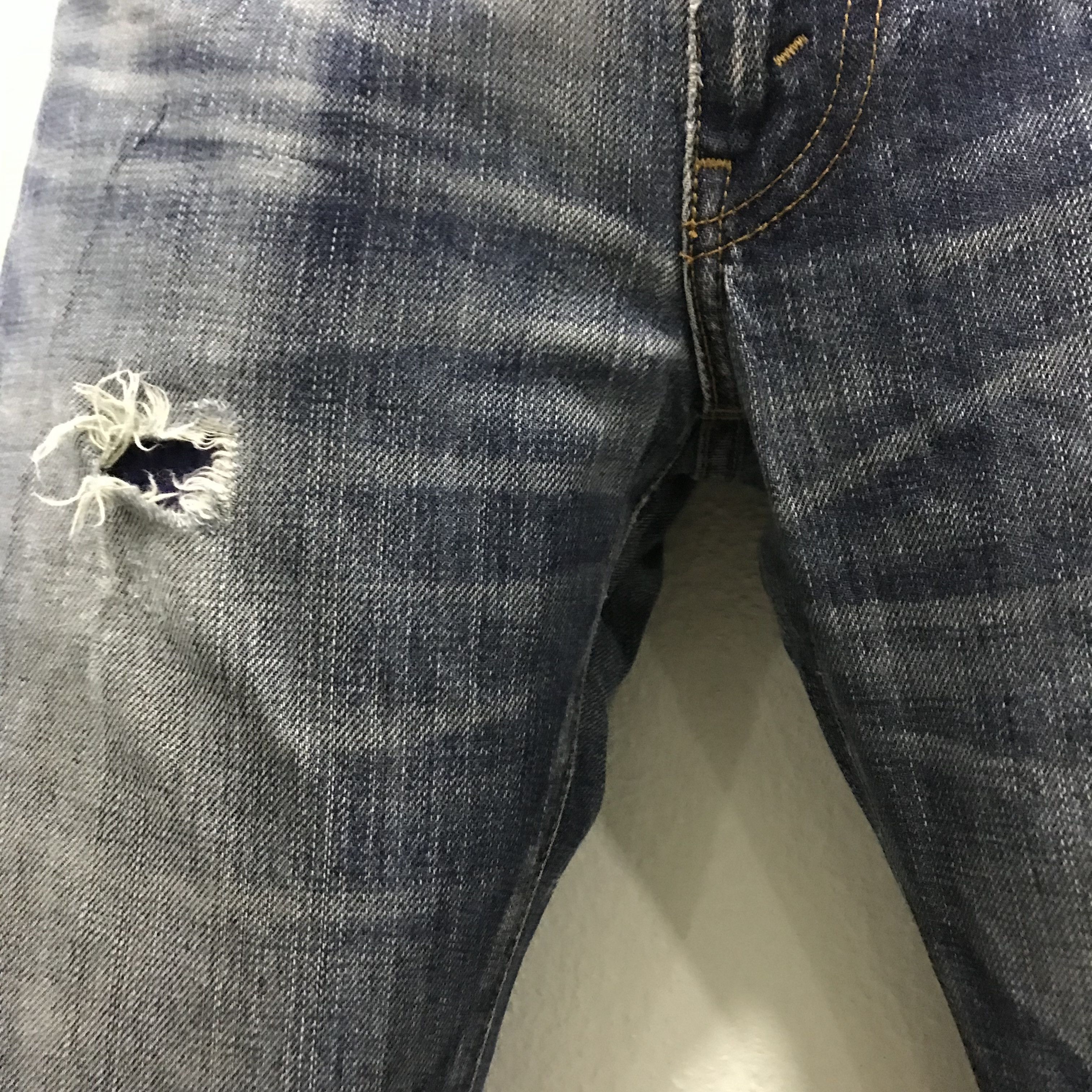Levi's Vintage Levi’s 505 Dark Wash Distressed Straight Leg Jeans Size US 30 / EU 46 - 5 Thumbnail
