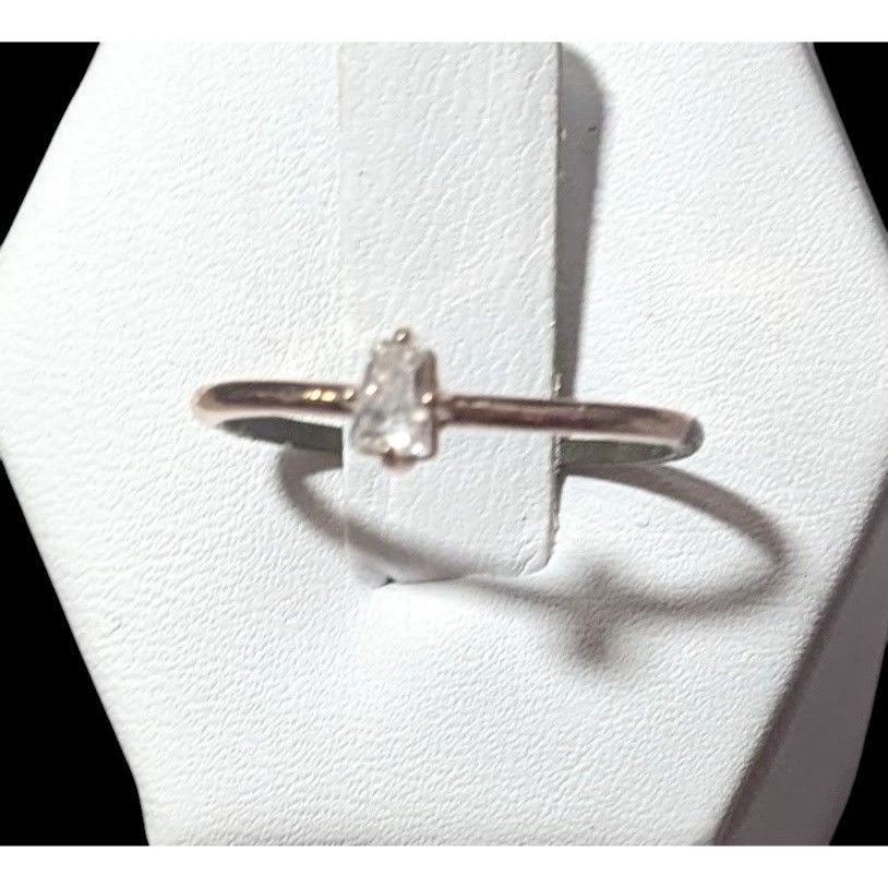 Other Minimalist Rose Gold Cubic Zirconia Ring Size 6 3/4 Size ONE SIZE - 1 Thumbnail