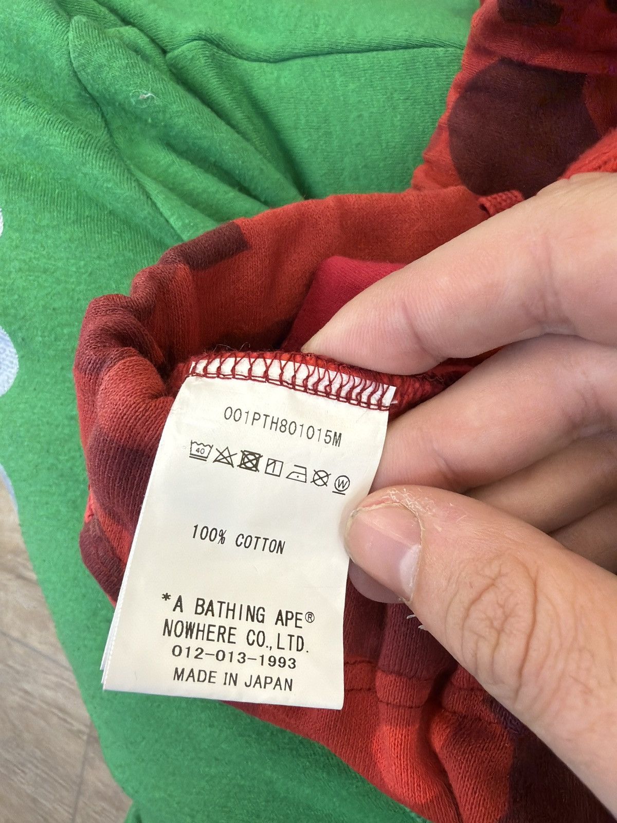 Bape Bape busy camo red sweatpants Size US 30 / EU 46 - 3 Thumbnail