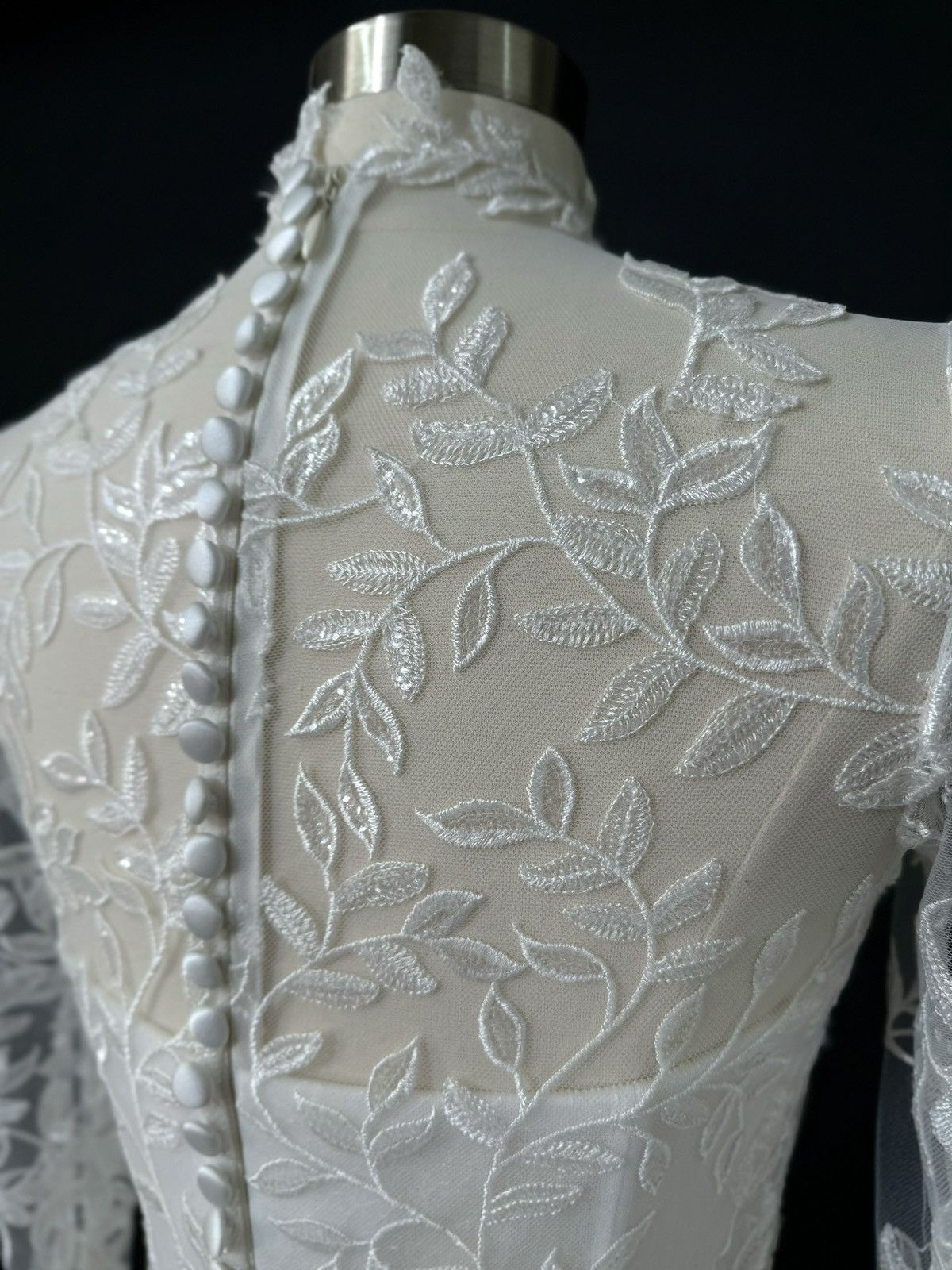 Other Preloved US 4 Anna Augusta Custom Made Wedding Dress Size S / US 4 / IT 40 - 5 Thumbnail