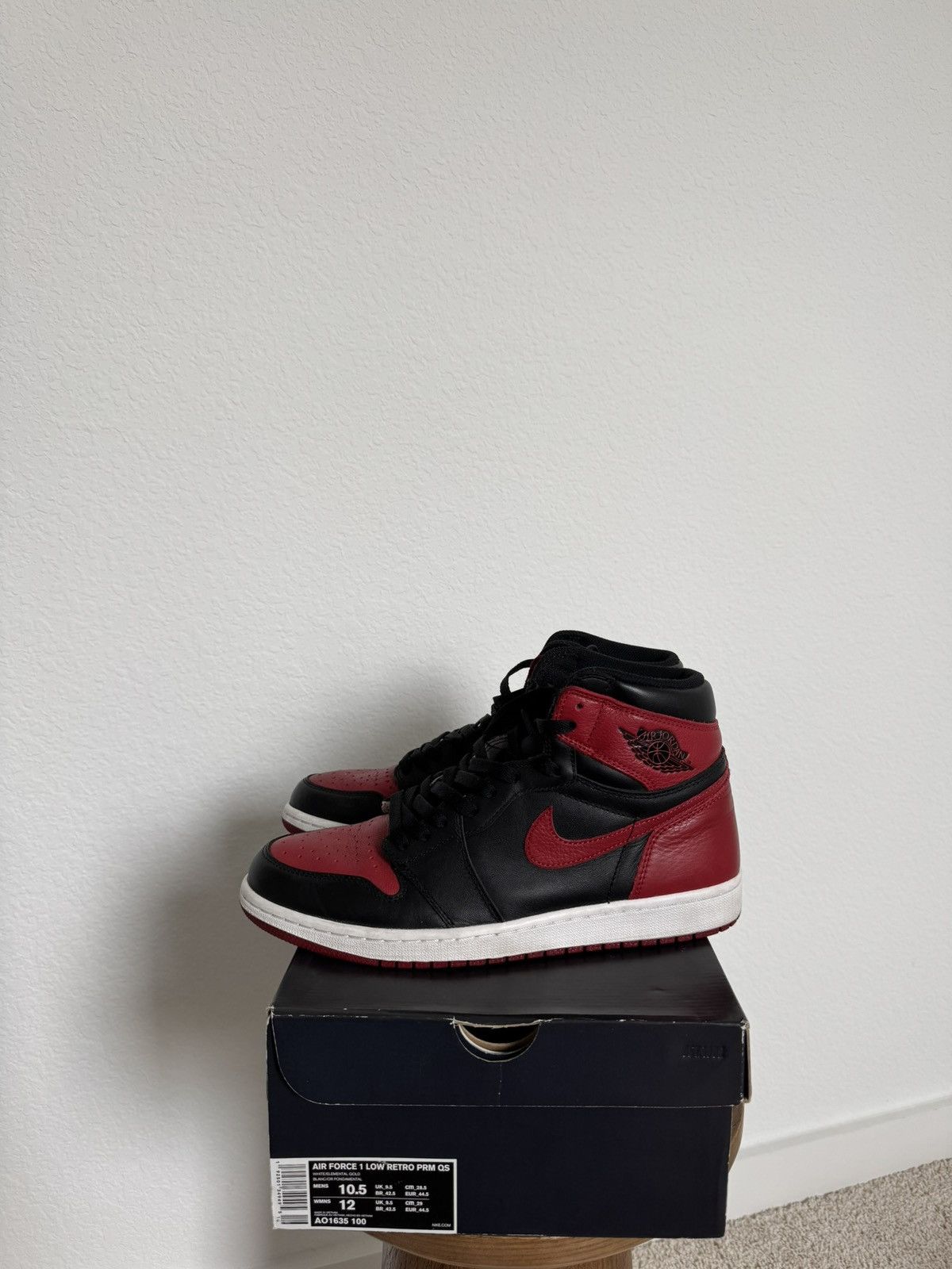Jordan Brand × Nike Jordan 1 Banned Size US 10.5 / EU 43-44 - 3 Thumbnail