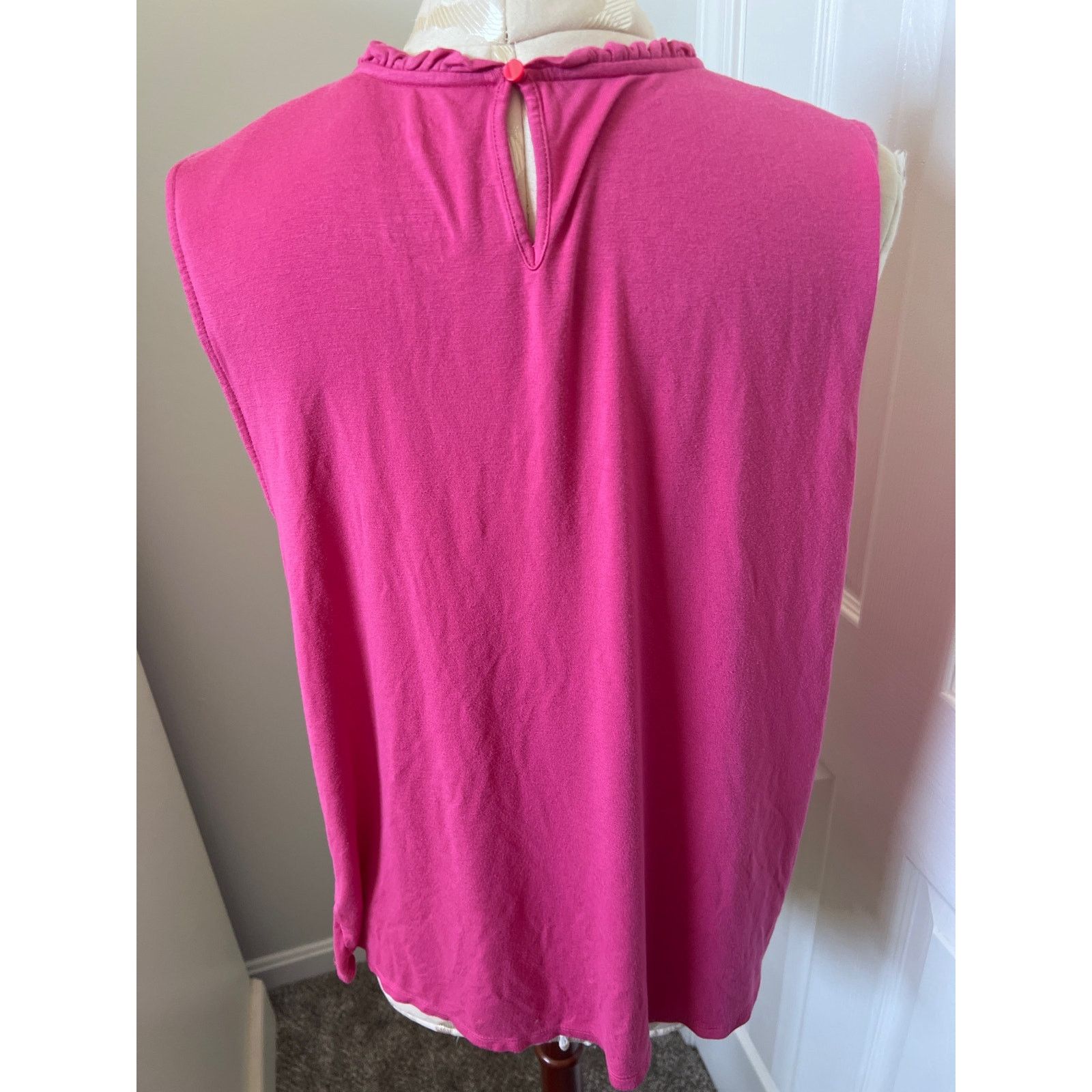 Croft & Barrow Croft & Borrow Smocked Crewneck Tank Top XL Size XL / US 12-14 / IT 48-50 - 4 Thumbnail