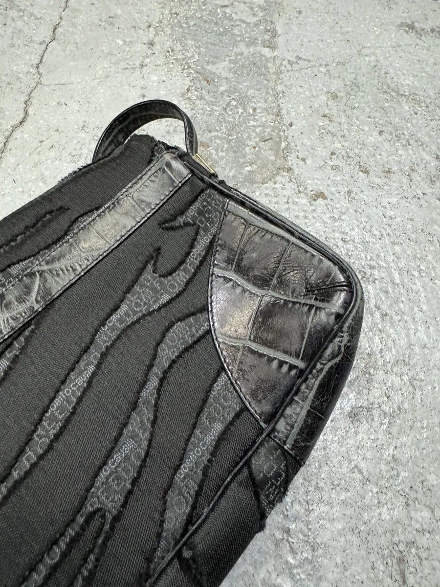 Just Cavalli 2000s Cavalli Crocodile Buckle Black Exotic Handle Bag Size ONE SIZE - 5 Thumbnail