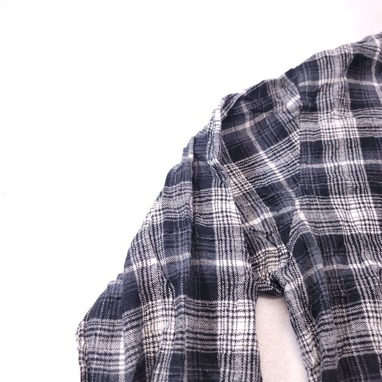 John Bartlett John Bartlett Tartan Flannel Shirt Mens Size XL Gray White Size US XL / EU 56 / 4 - 4 Thumbnail