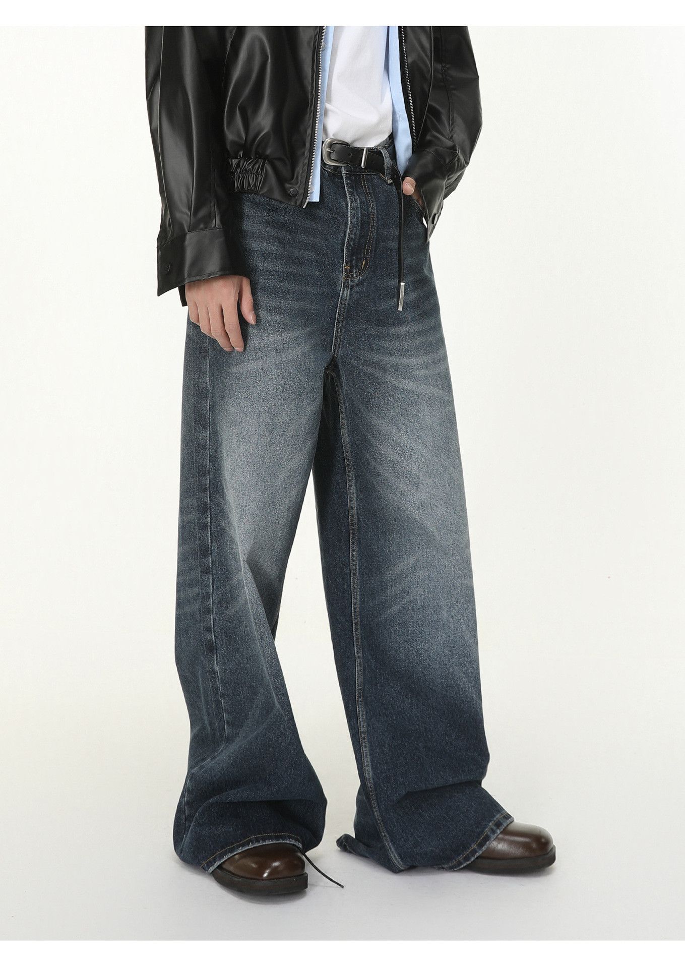 Vintage Men's Washed Straight Jeans with Cat-Whisker (Vibe Style) Size US 32 / EU 48 - 4 Thumbnail