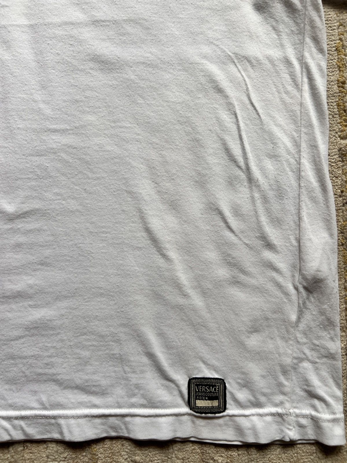 Versace × Vintage Vintage Versace Multicoloured Tshirt Size US S / EU 44-46 / 1 - 8 Thumbnail