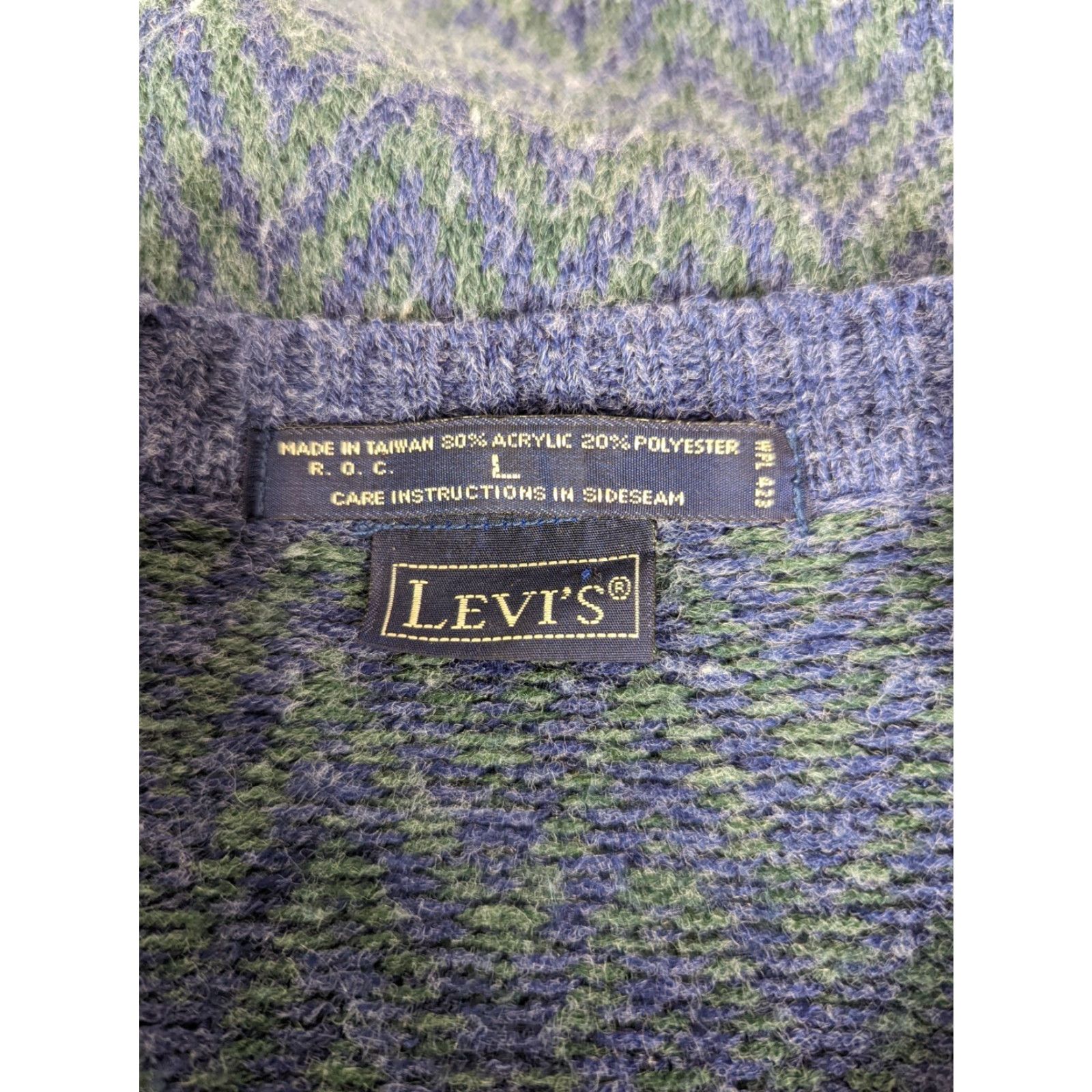 Levi's VINTAGE Levi's V-Neck Sweater Vest Blue Green Geometric Acrylic Mens Large S4C Size US L / EU 52-54 / 3 - 4 Thumbnail