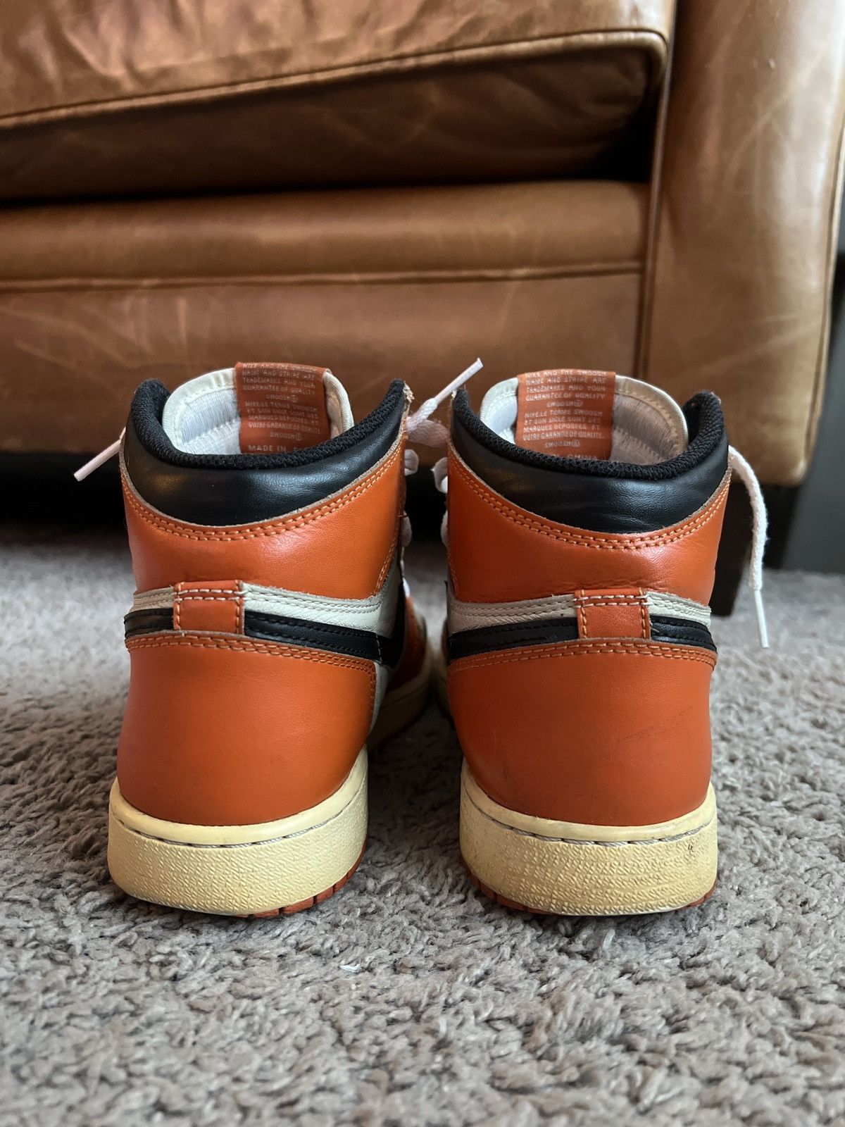 Jordan Brand Air Jordan 1 Retro High OG Shattered Backboard Away Size 7 Size US 7 / EU 40 - 10 Thumbnail