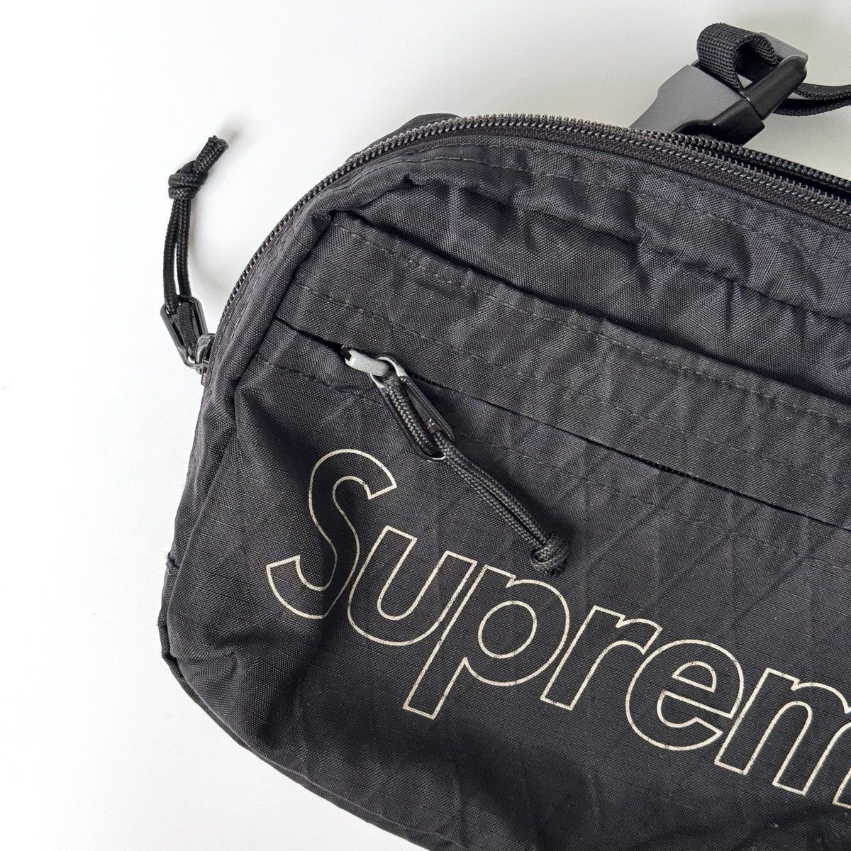 Supreme Shoulder Bag (FW18)