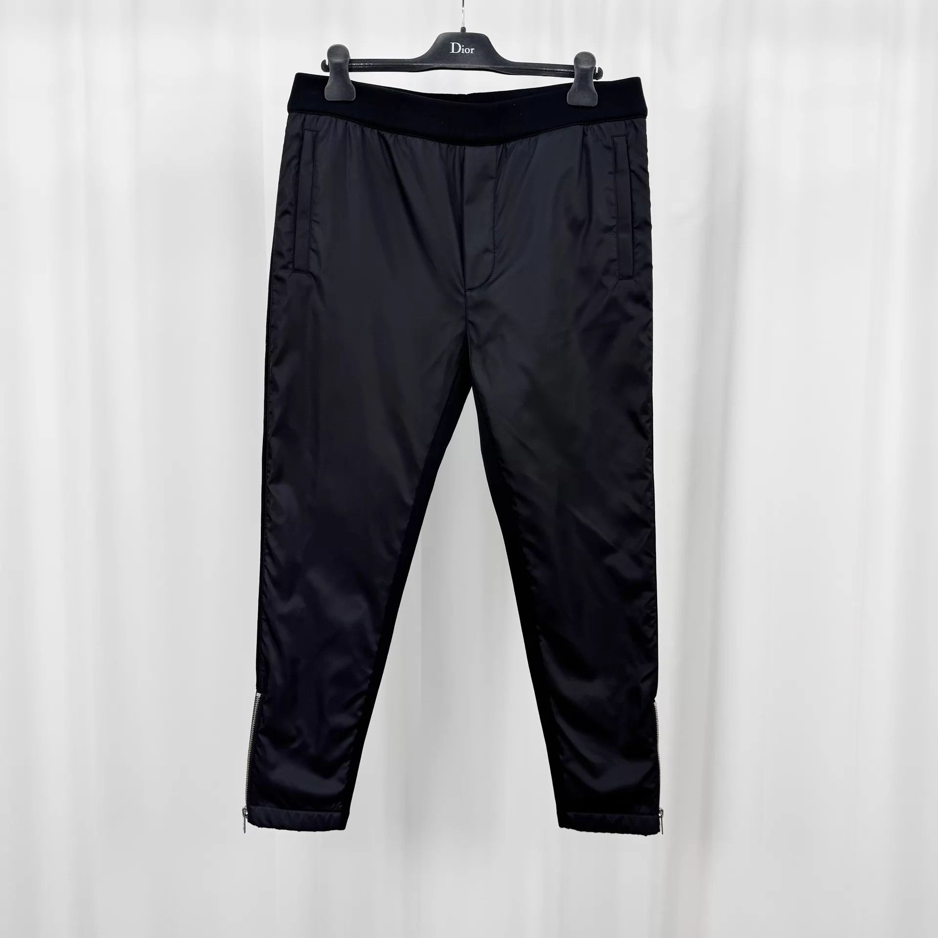 Prada Prada Triangle Logo Nylon Trousers M 99 New KL11375 Size US 32 / EU 48 - 2 Thumbnail