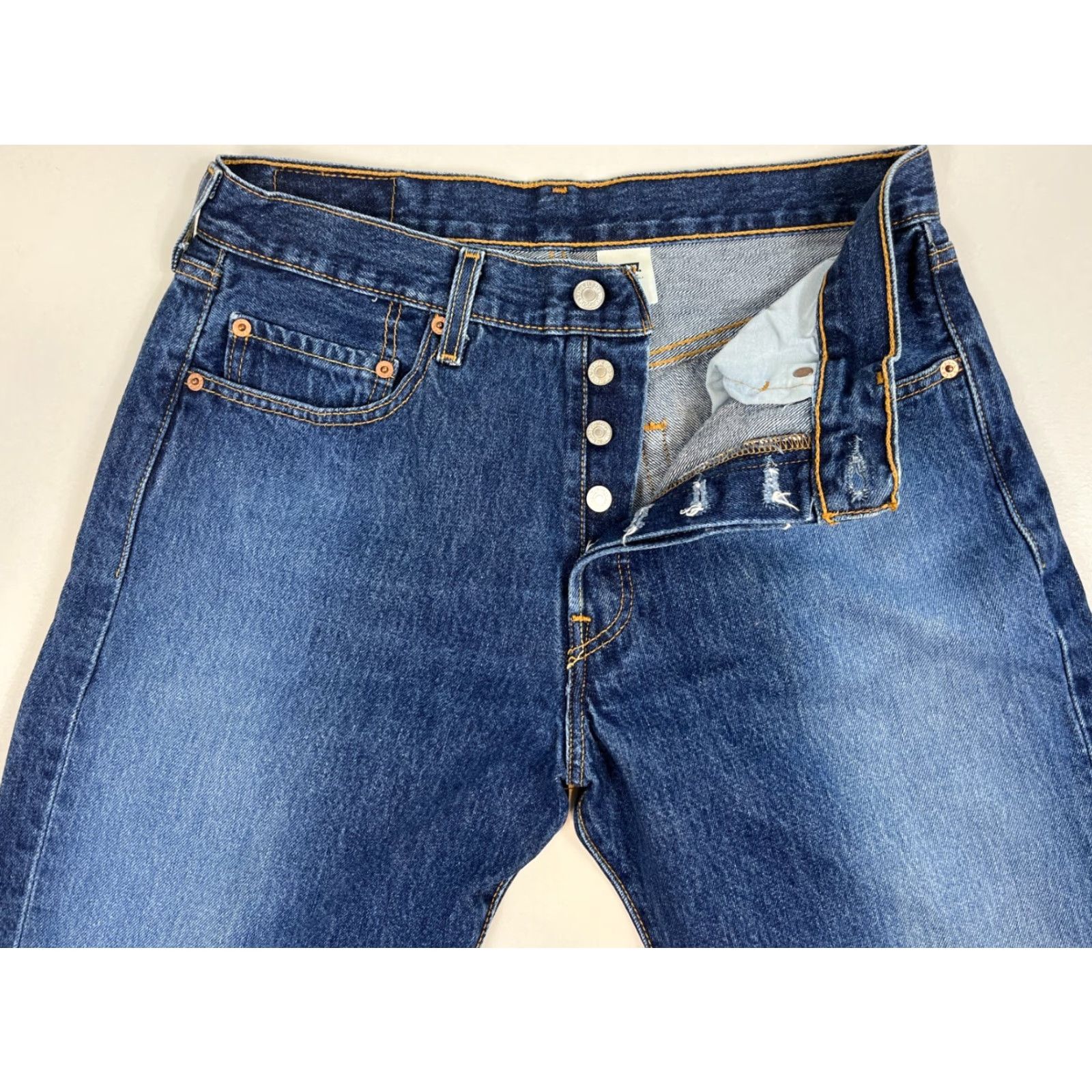 Levi's VINTAGE Levi's 501 Jeans Men 501 Red Tab Medium Wash W33xL30 Blue 90s Mens Jeans Size US 33 - 4 Thumbnail
