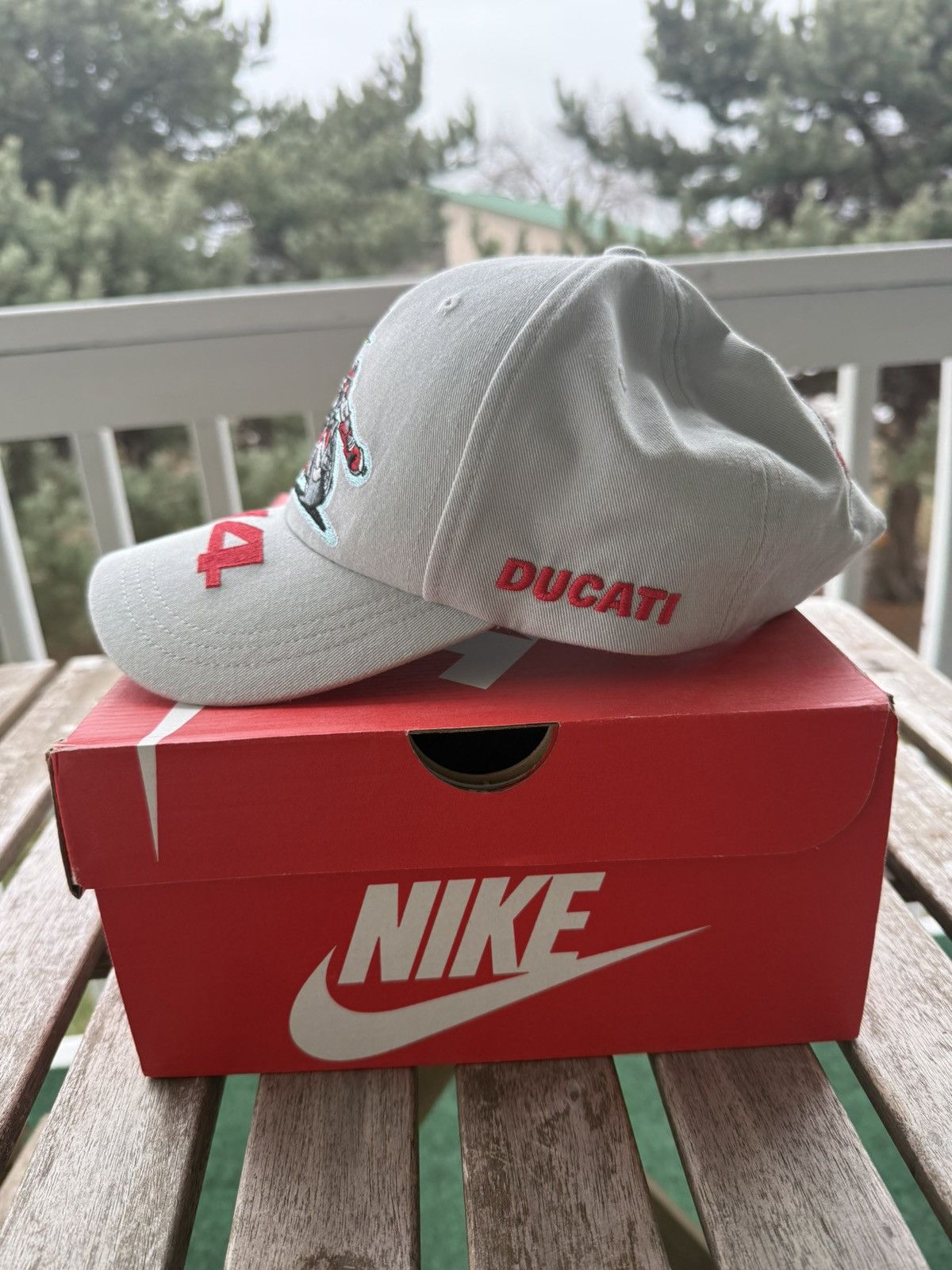 Supreme Supreme x Ducati collab Size ONE SIZE - 3 Thumbnail
