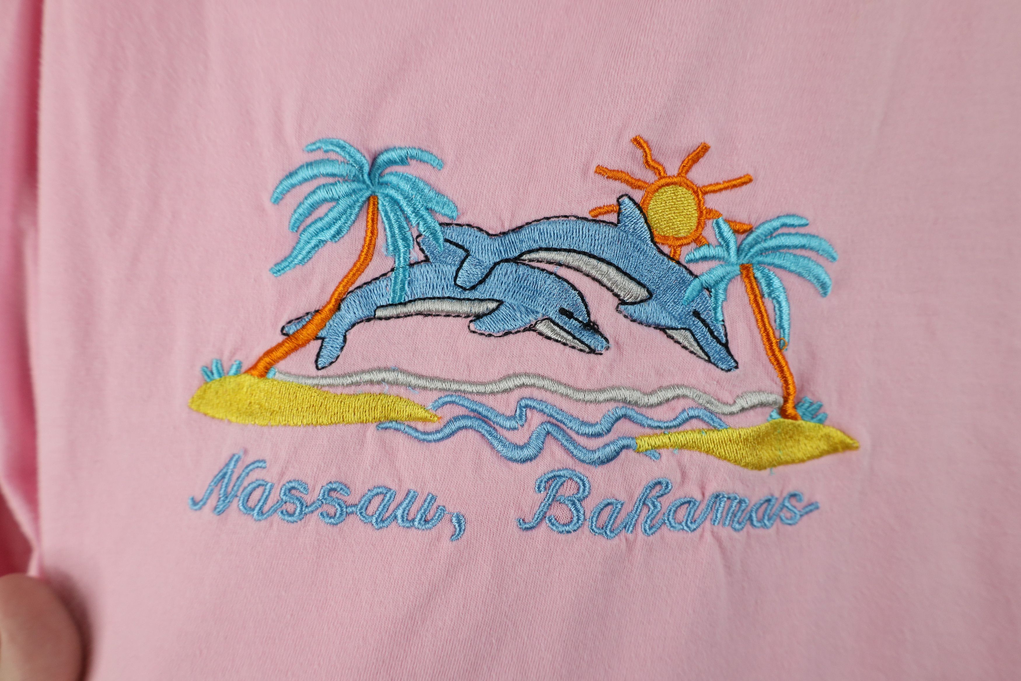 Vintage Vintage 90s Y2K Streetwear Nassau Bahamas Dolphin T-Shirt Size 3XL / US 20-22 - 4 Thumbnail