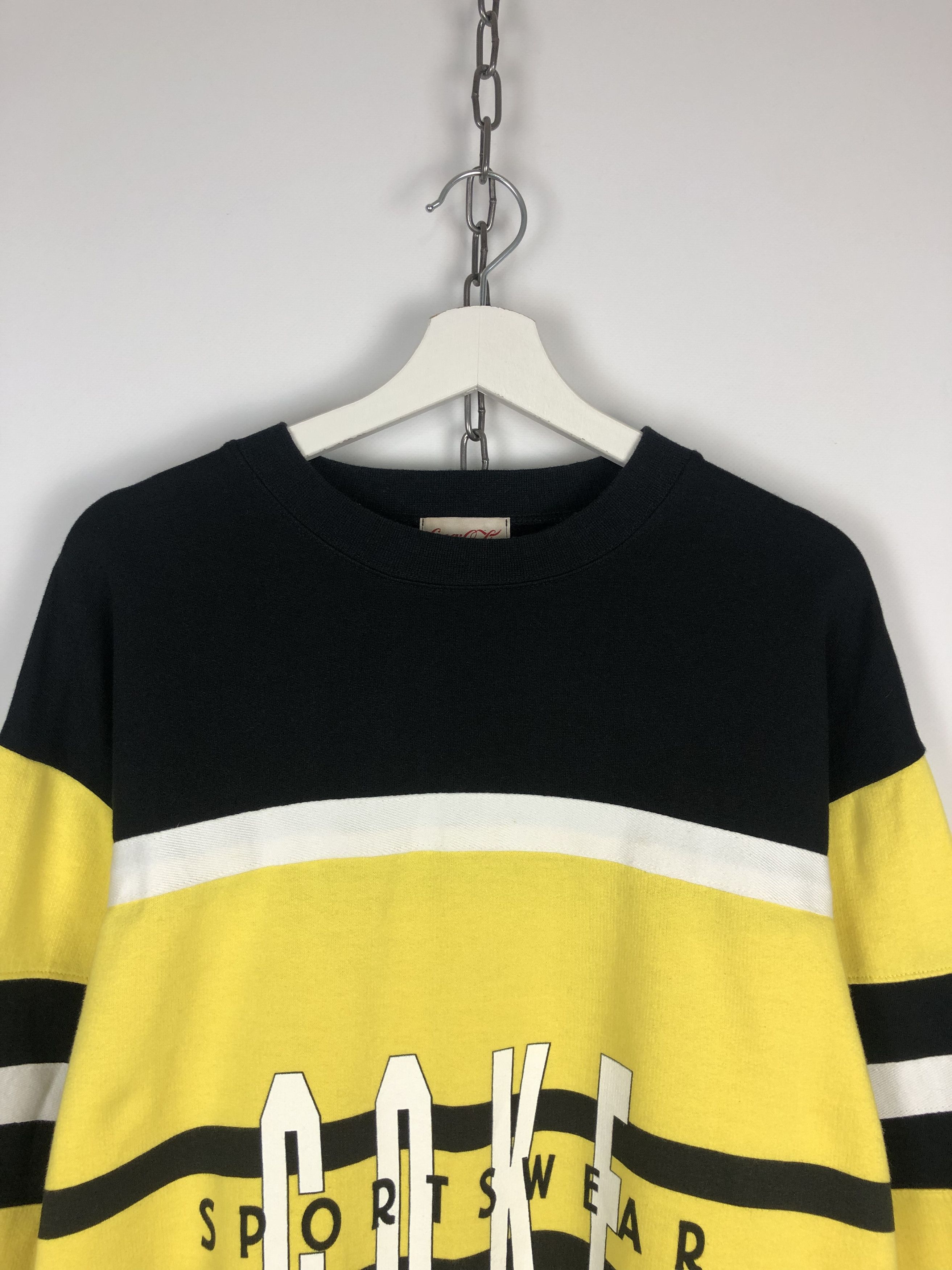 Coca Cola Coca Cola Collection Vintage Sweatshirt Crewneck size L Size US L / EU 52-54 / 3 - 2 Thumbnail