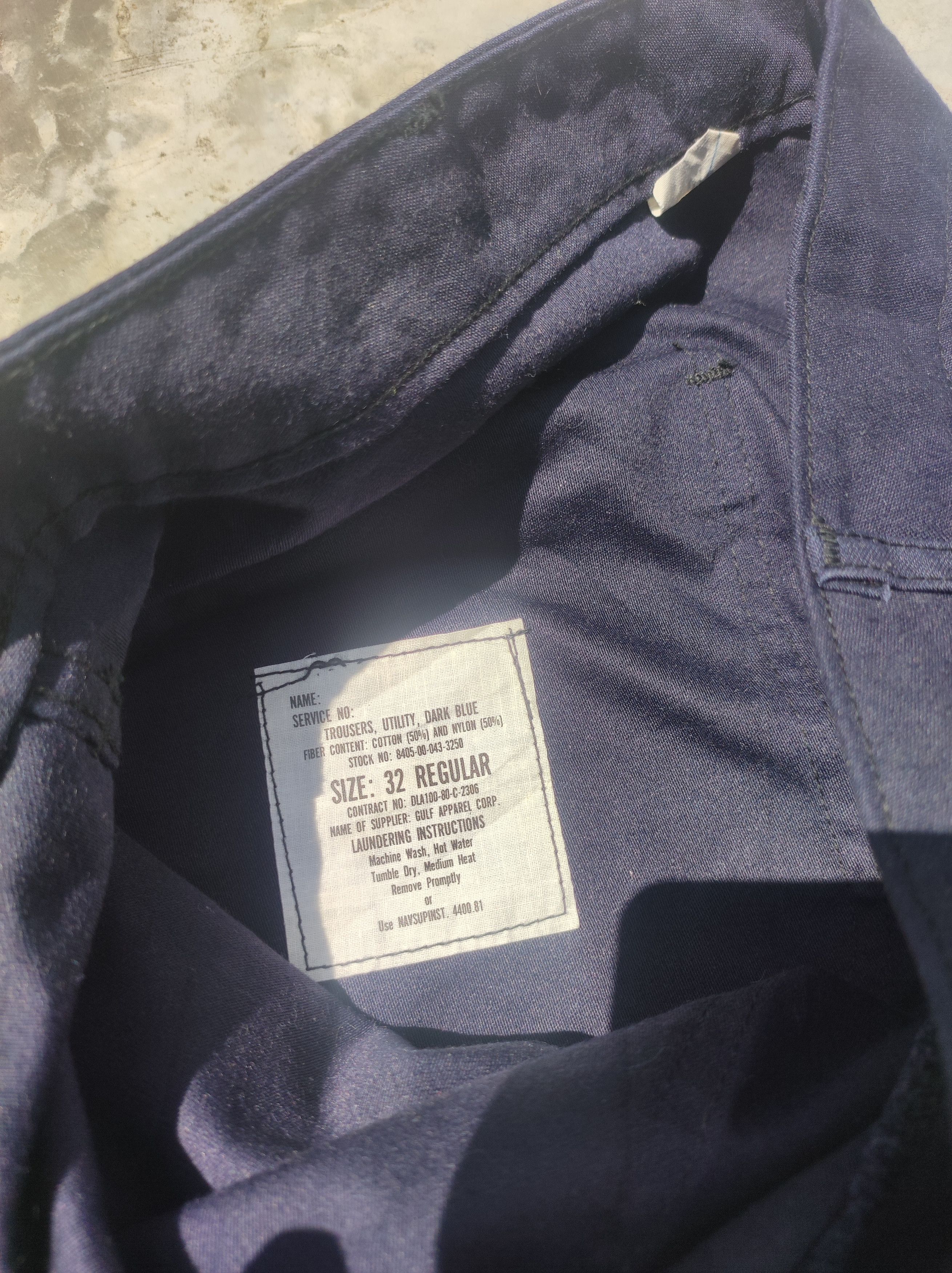 Vintage Vintage 80s US Navy Trousers, Utility, Dark blue sateen Size US 32 / EU 48 - 3 Thumbnail