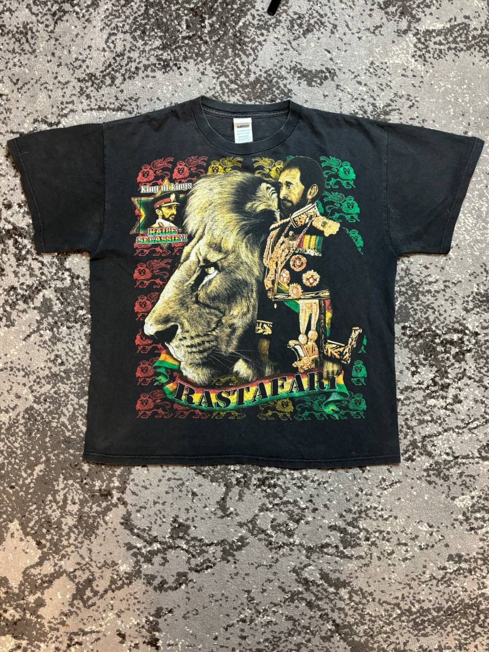 Band Tees × Bob Marley × Vintage Vintage Y2K Bob Marley Rastafari Selassie 1 King Band Tee Size US L / EU 52-54 / 3 - 1 Thumbnail