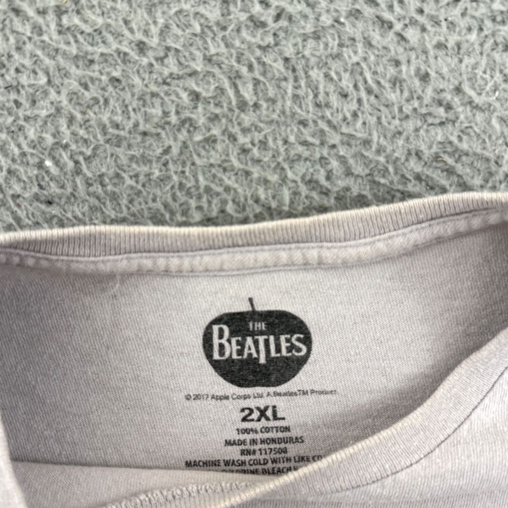 Vintage The Beatles Shirt 2XL Gray Nippon Budokan Mens Short Sleeve Band Music Tour USA Size US XXL / EU 58 / 5 - 6 Thumbnail