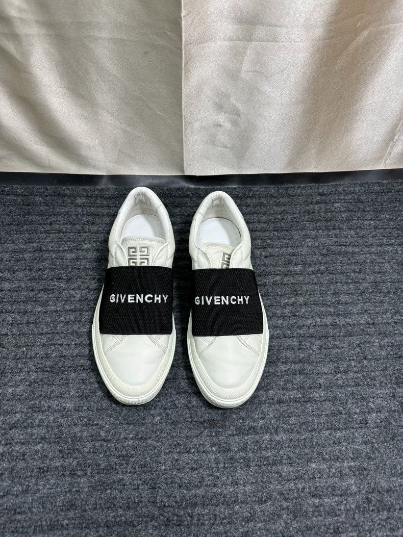 Givenchy Givenchy Men's Casual Sports Shoes Loafers Low-Top Sneaker Size US 7 / EU 40 - 1 Thumbnail