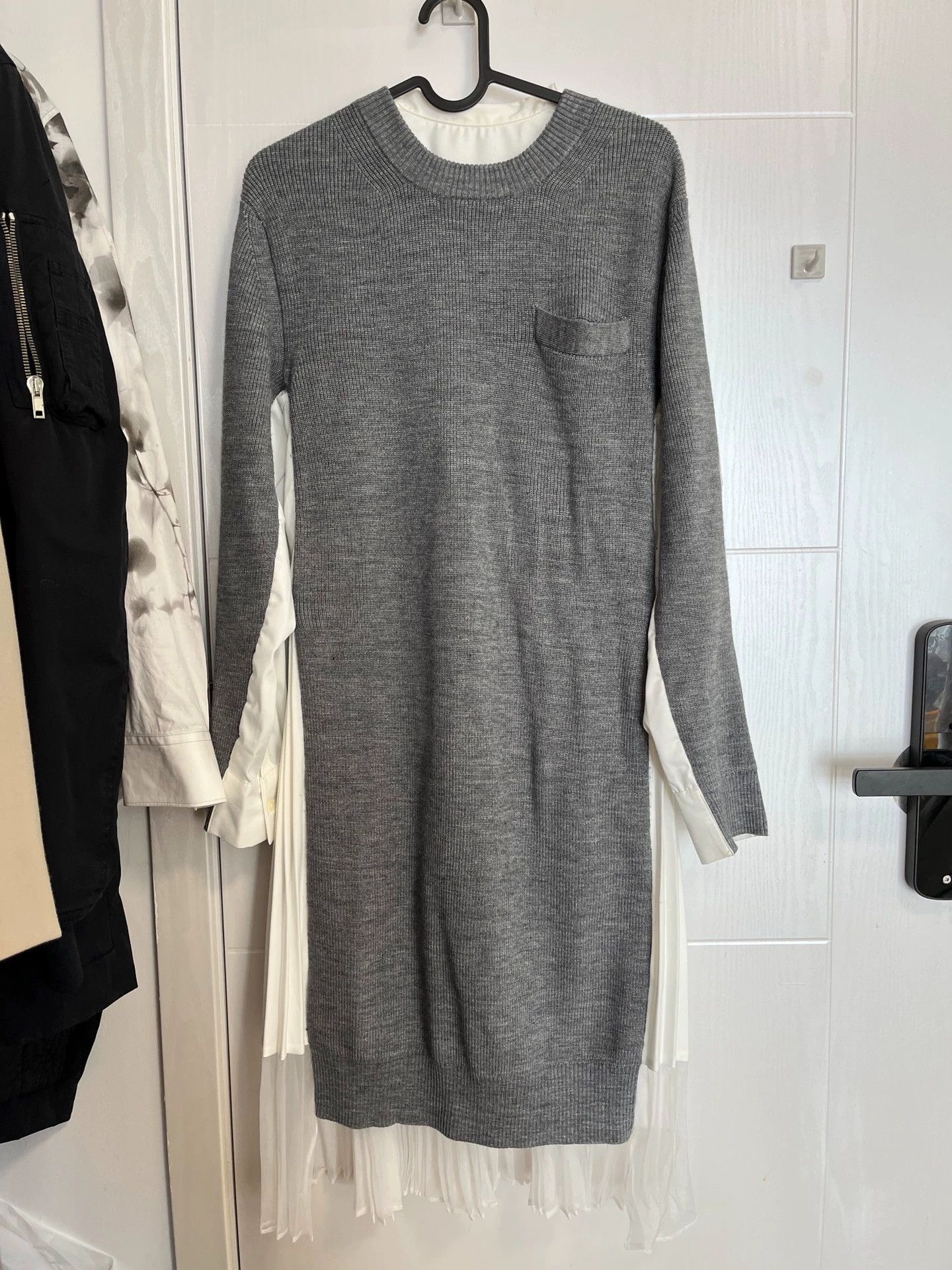 Sacai Sacai Classic Pleated Knit Waist-Tie Dress 2 new with tags Size XS / US 0-2 / IT 36-38 - 1 Thumbnail