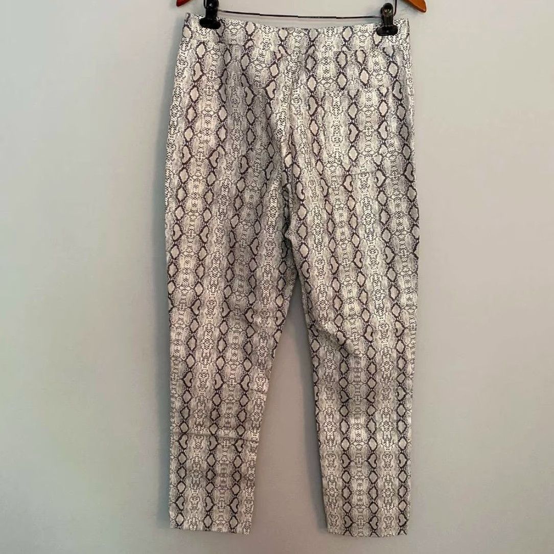 PrettyLittleThing PRETTYLITTLETHING Women's Gray Snake Print Faux Leather Slim Leg Trousers 10 Regular Size 32" / US 10 / IT 46 - 2 Thumbnail