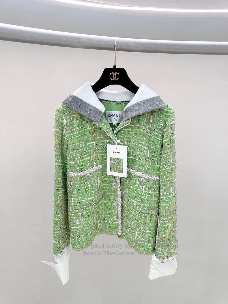 Chanel Chanel 25C Early Spring Green Tweed Coat Size XS / US 0-2 / IT 36-38 - 1 Thumbnail