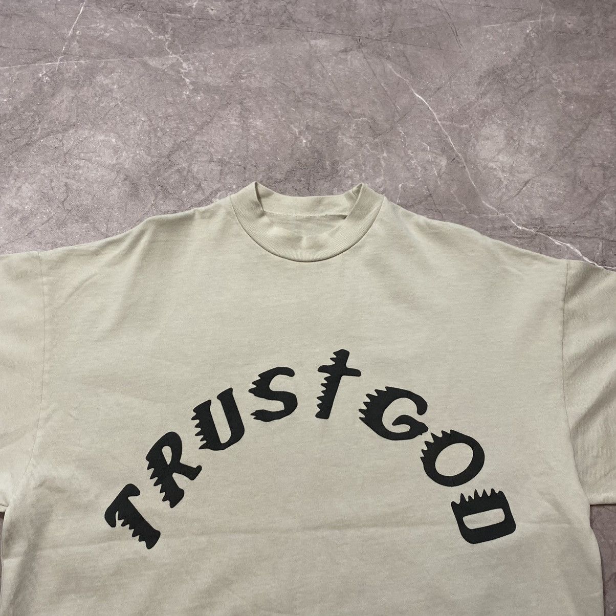 Kanye West CACTUS PLANT FLEA MARKET x KANYE WEST ‘TRUST GOD’ TEE Size US M / EU 48-50 / 2 - 6 Thumbnail