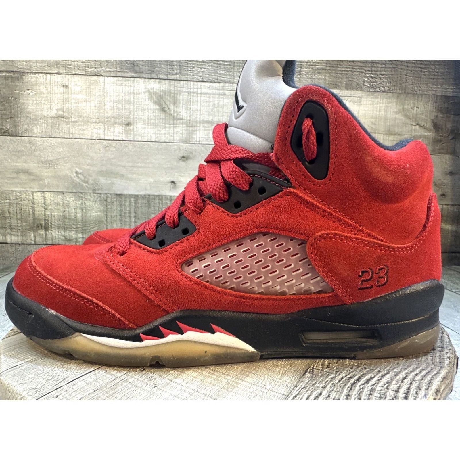 Jordan Brand Pre-Owned Nike Air Jordan 5 Retro Raging Bull Sneakers High Top Red 6Y Mens Jordans Retro 2020 Size US 6 / EU 39 - 4 Thumbnail