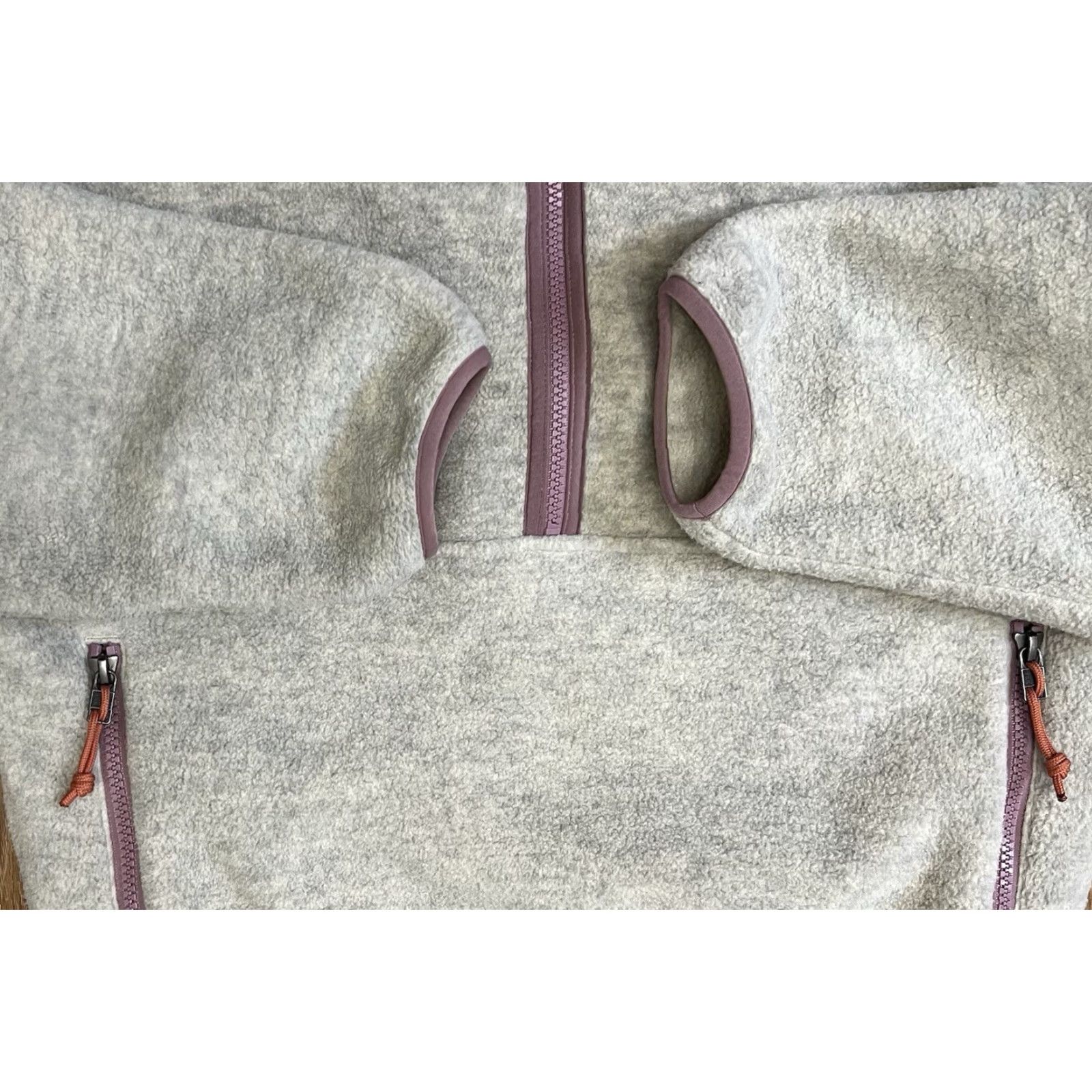Patagonia EUC Patagonia Women's Synchilla Marsupial Oatmeal Heather Pink Trim XS Jacket Size XS / US 0-2 / IT 36-38 - 4 Thumbnail