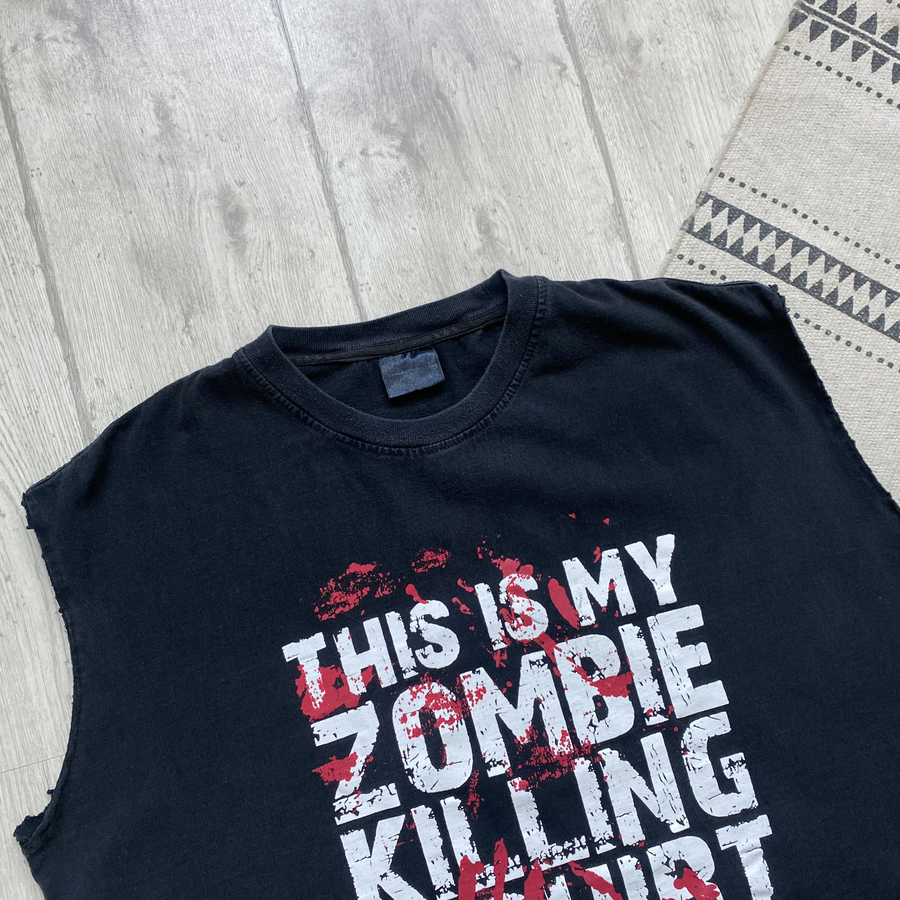 Expert Horror 🧟‍♂️Vintage 90s Humor tee Kill zombie Faded sleeveless Size US XL / EU 56 / 4 - 2 Thumbnail