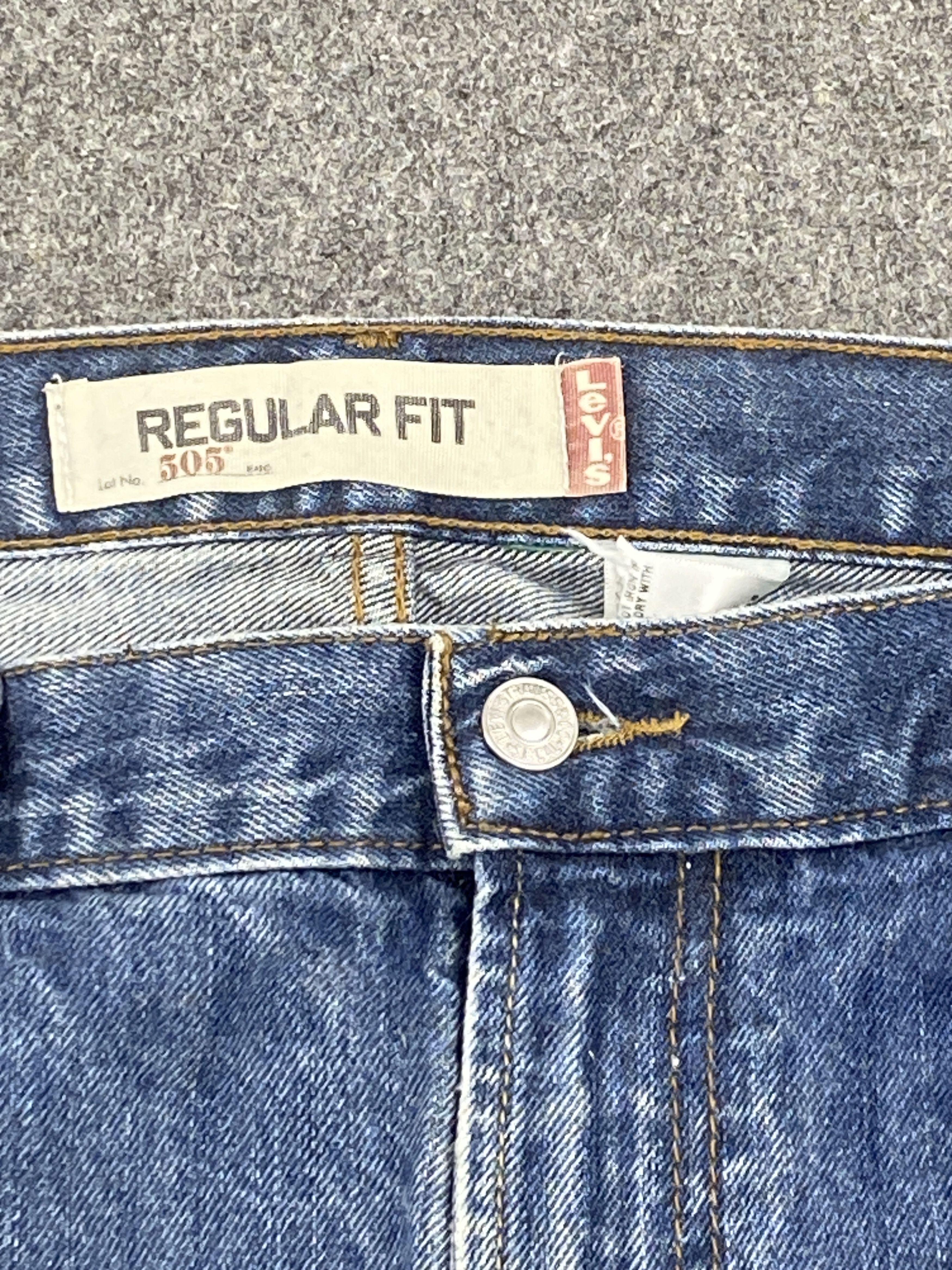 Levi's Faded Blue Vintage Levis 505 Jeans DP2313 Size US 39 - 7 Thumbnail