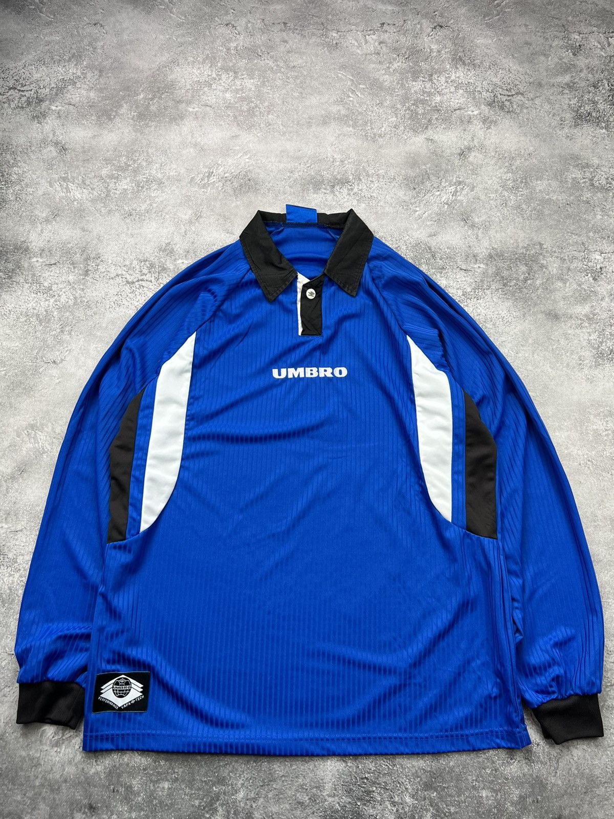 Umbro Vintage 90s Umbro Longsleeve Shirt Jersey Soccer #2 Football Size US XL / EU 56 / 4 - 1 Thumbnail