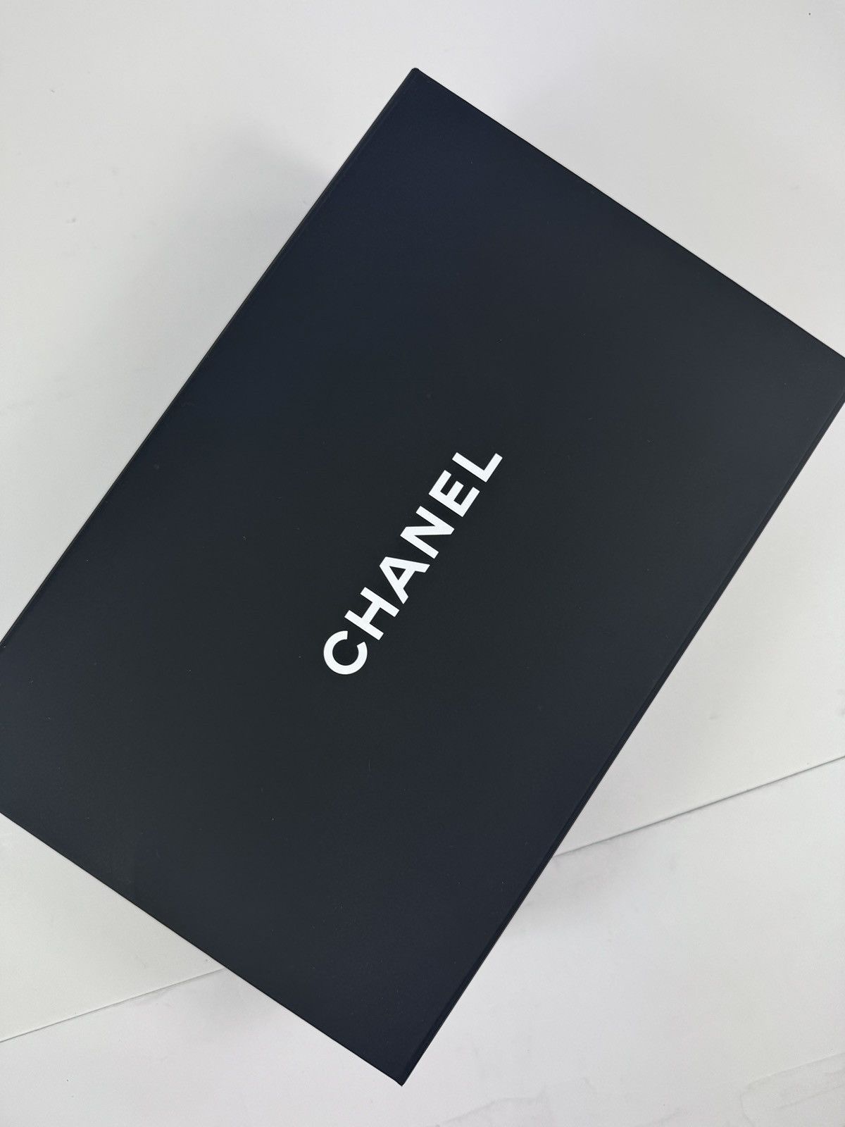Chanel SMALL CHANEL VELVET SHOPPER TOP HANDLE BAG Size ONE SIZE - 12 Thumbnail