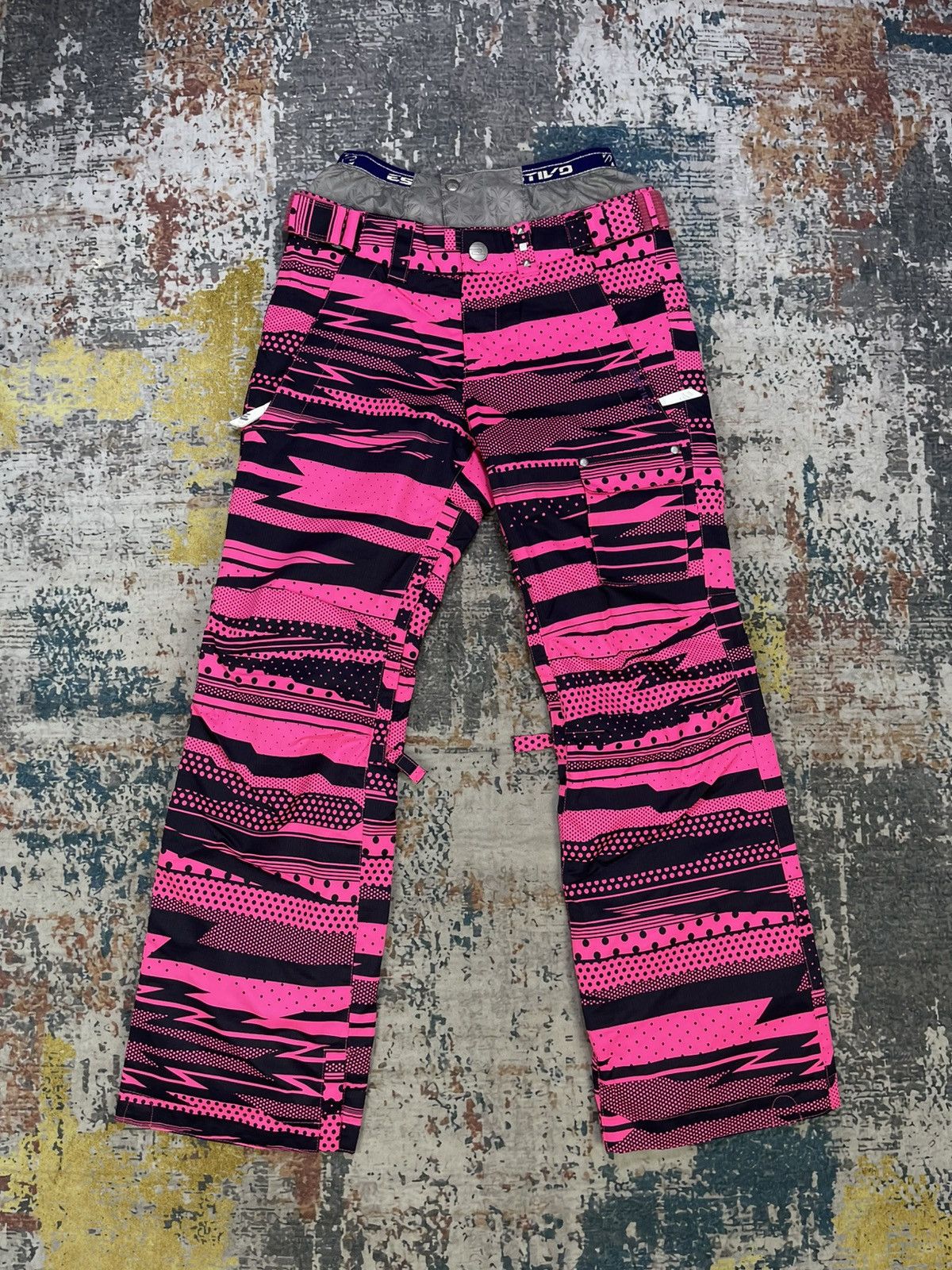 Sports Specialties Estivo Pink Tiger Stripe Snow Ski Pant Size 30" / US 8 / IT 44 - 2 Thumbnail