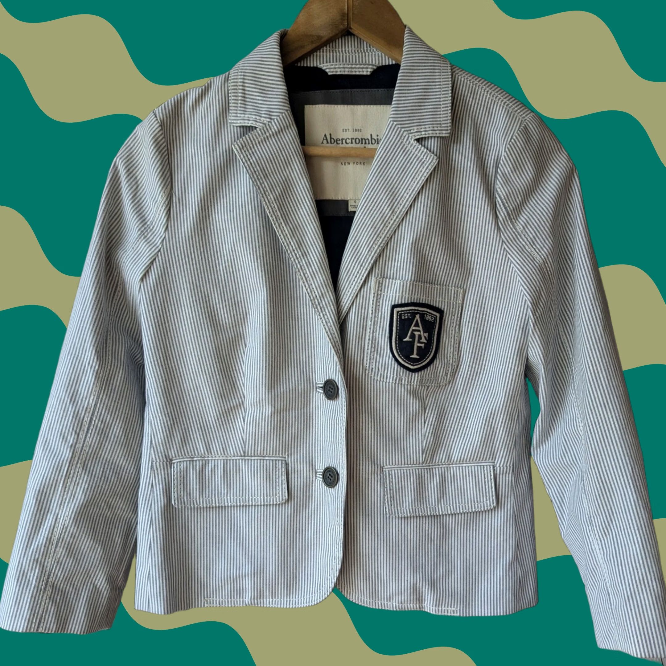 Abercrombie & Fitch Abercrombie & Fitch Blue White Pinstripe Crest Blazer Jacket Women S Notch Lapel Two-Button Front Casual Workwear Size S / US 4 / IT 40 - 1 Thumbnail