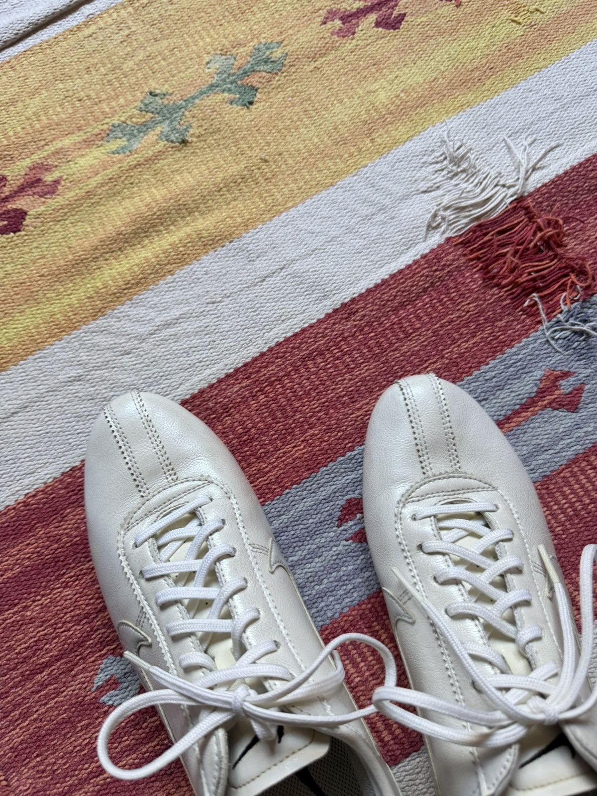 Vintage Vintage 2009 Nike Shox Japanese y2k Leather Sneakers Size US 7 / IT 37 - 6 Thumbnail